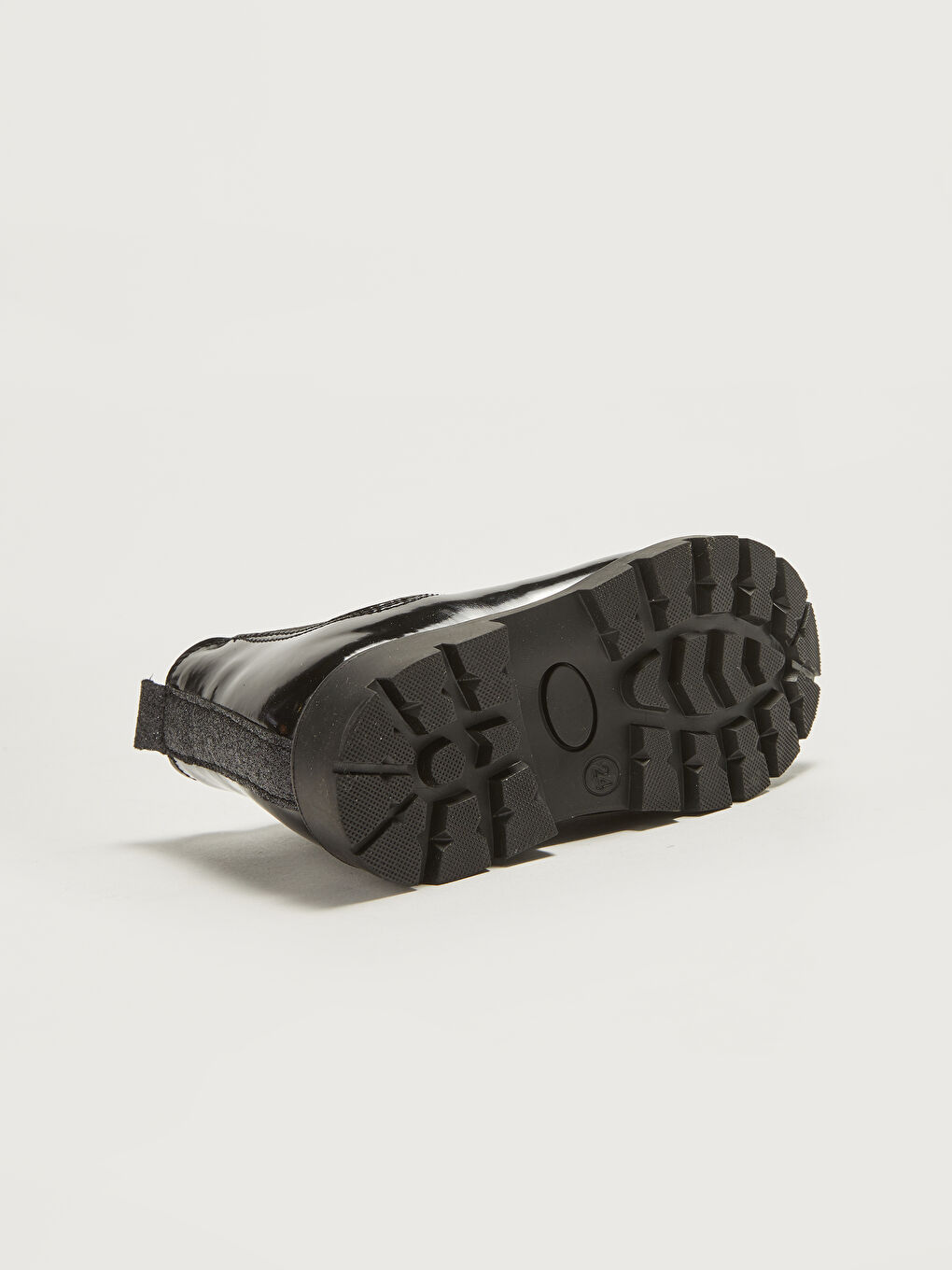 Siyah Nakış Detaylı Lastikli Kız Bebek Bot-6