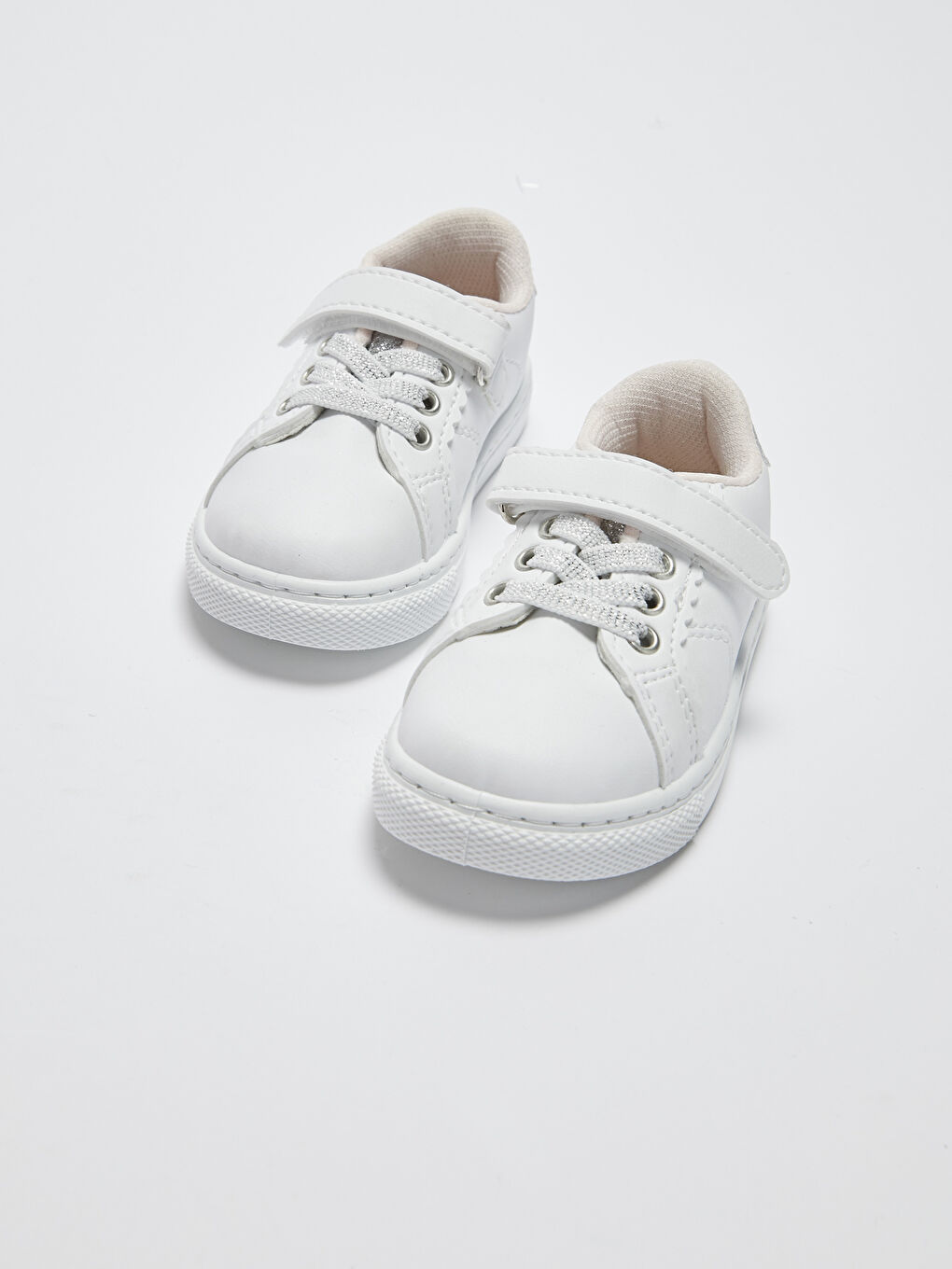 Beyaz Kız Bebek Cırt Cırtlı Spor Ayakkabı-1