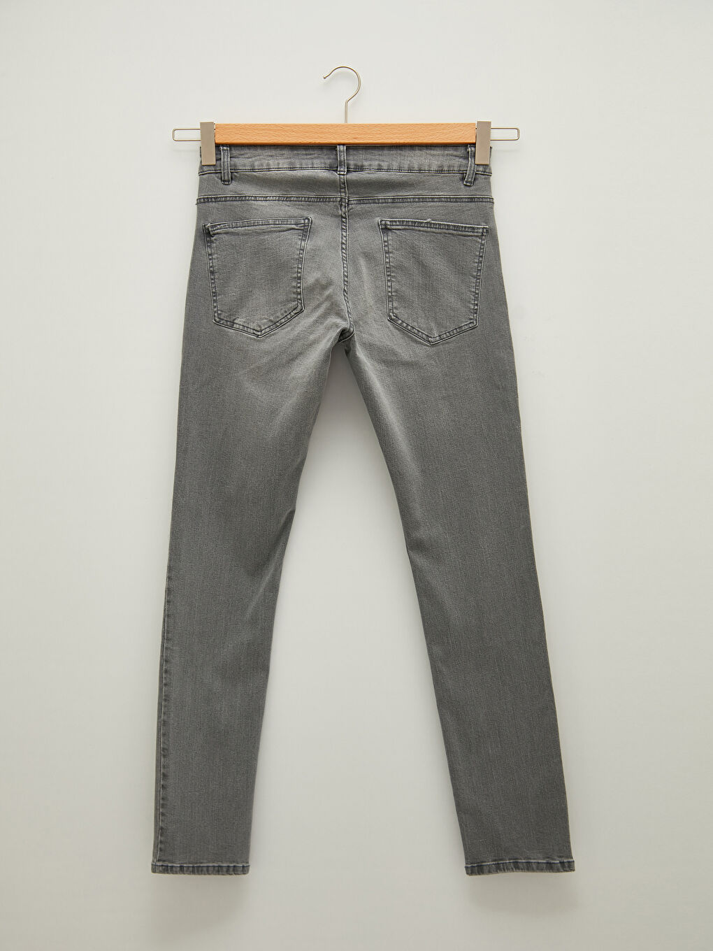 LCW Jeans 750 Slim Fit Herren Jeans -W15743Z8-GRD