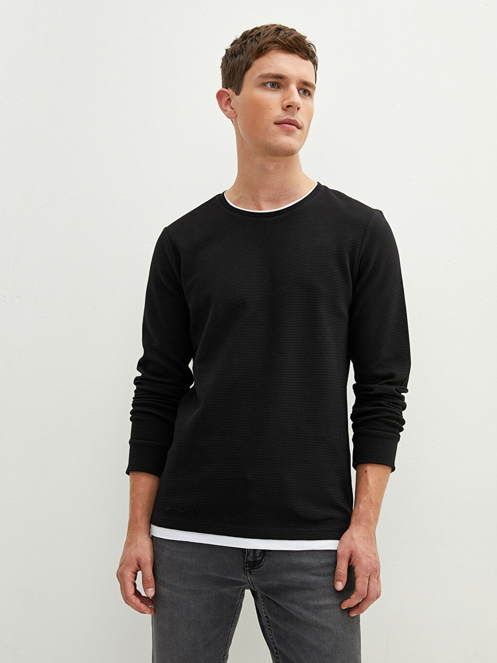 Siyah Bisiklet Yaka Uzun Kollu Erkek Sweatshirt-3