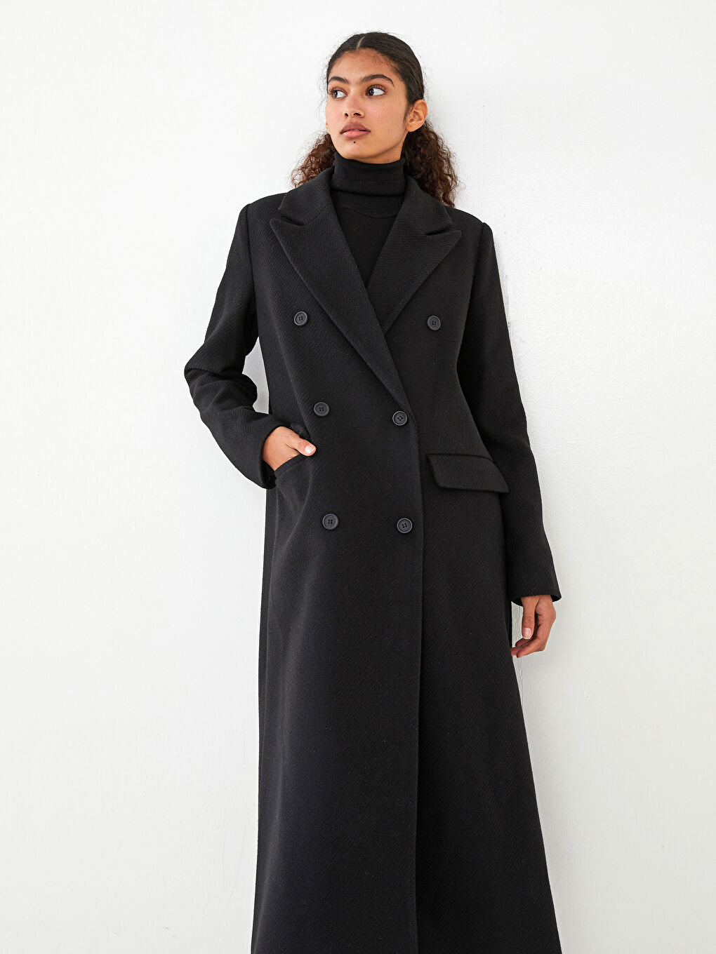 Siyah Ceket Yaka Düğme Detaylı Uzun Kollu Kadın Kaşe Kaban-5