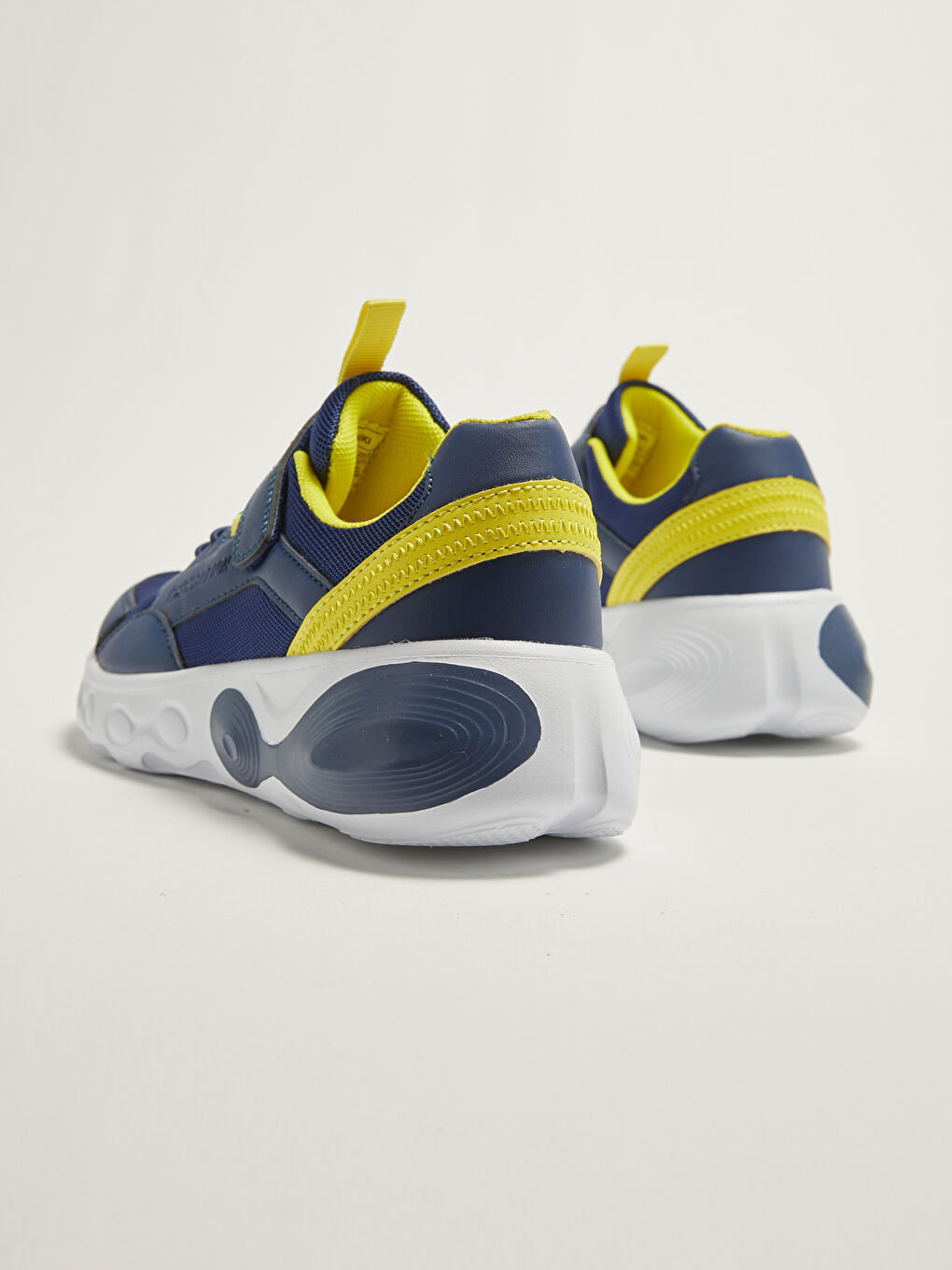 LCW STEPS Men's Mesh Detailed Hook and Loop Sport Shoes -W15867Z4-CRP