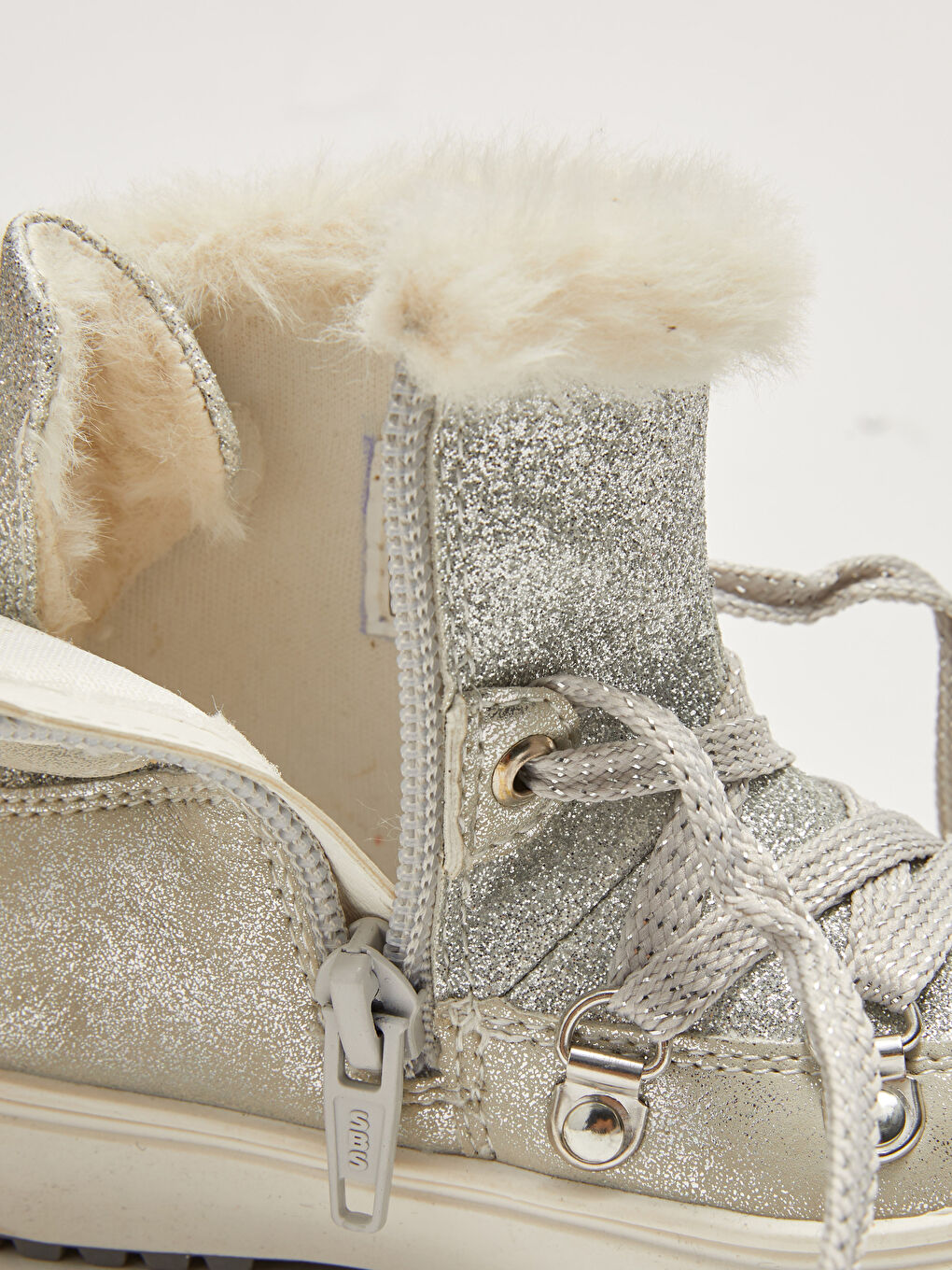 LCW STEPS Pelzgefütterte Baby Mädchen Stiefel mit Reißverschluss und Schnürung -W15886Z1-G8Z