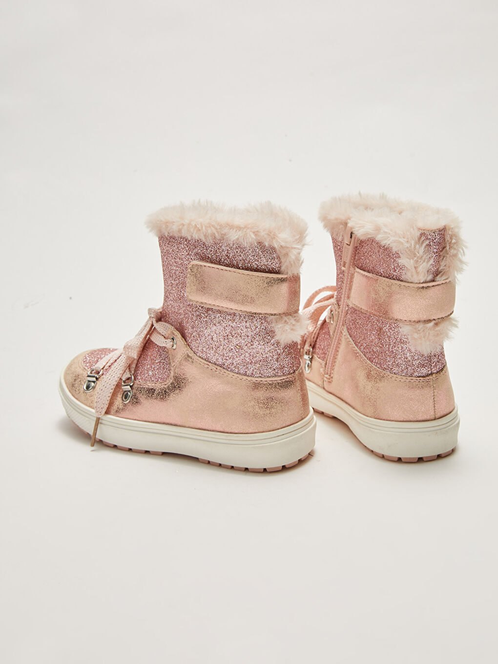 LCW STEPS Fellgefütterte Mädchenstiefel mit Reißverschluss und Schnürung -W15896Z4-CRC