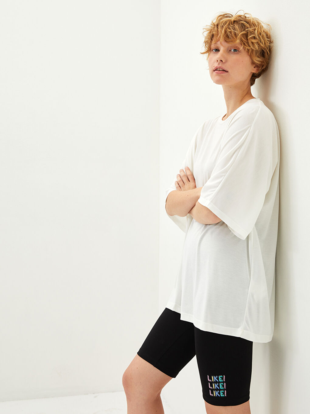 Женские леггинсы с эластичной резинкой на талии и принтом