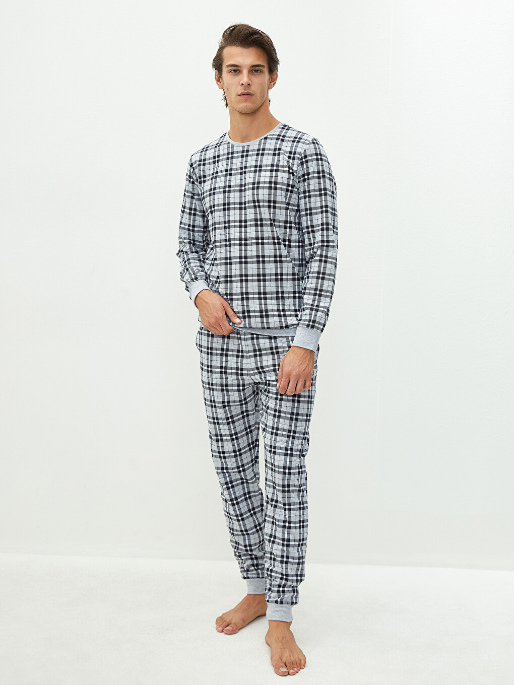 Slim Fit Plaid Men's Pajamas Set