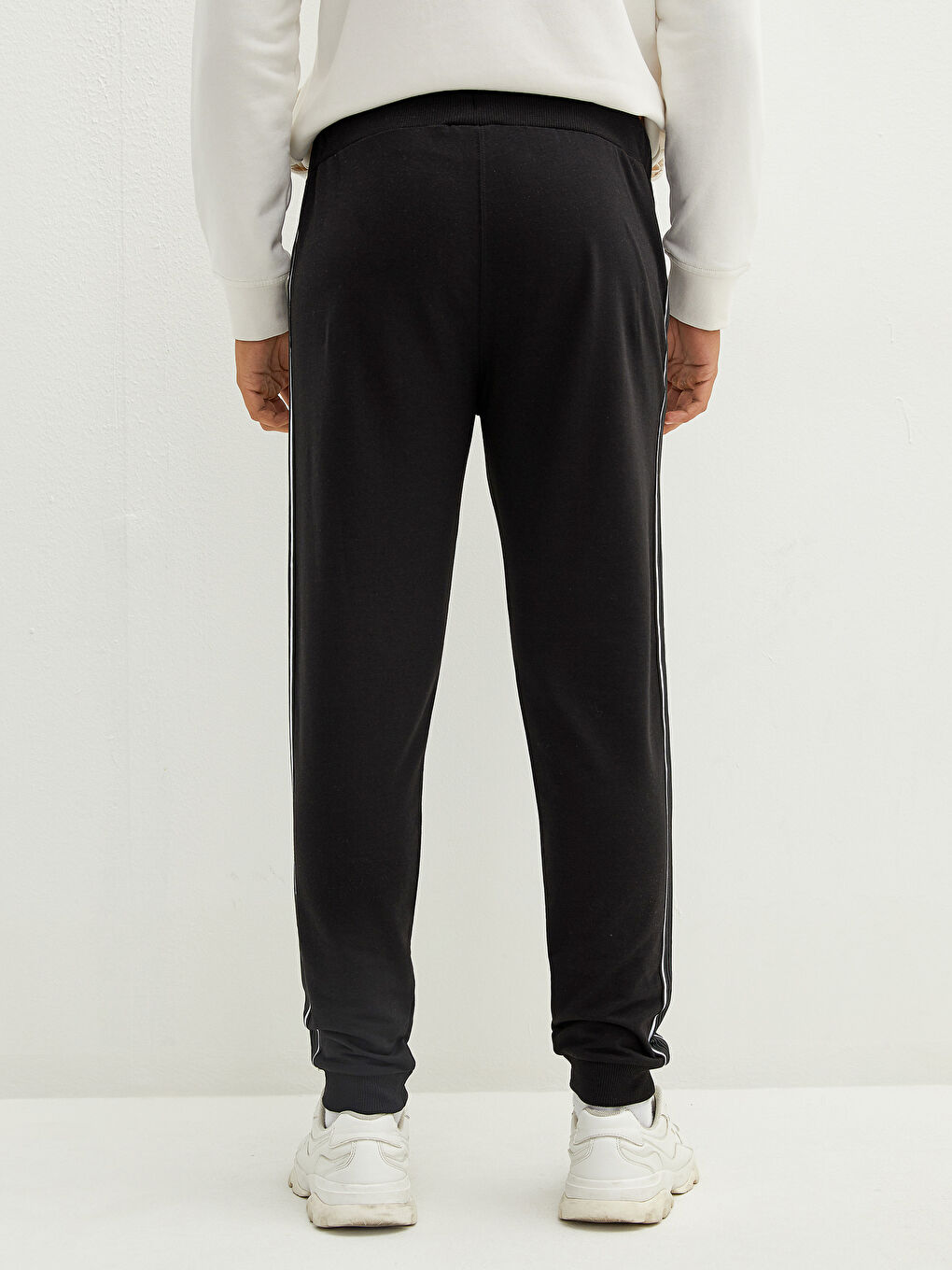 Siyah Slim Fit Erkek Jogger Eşofman Altı-4