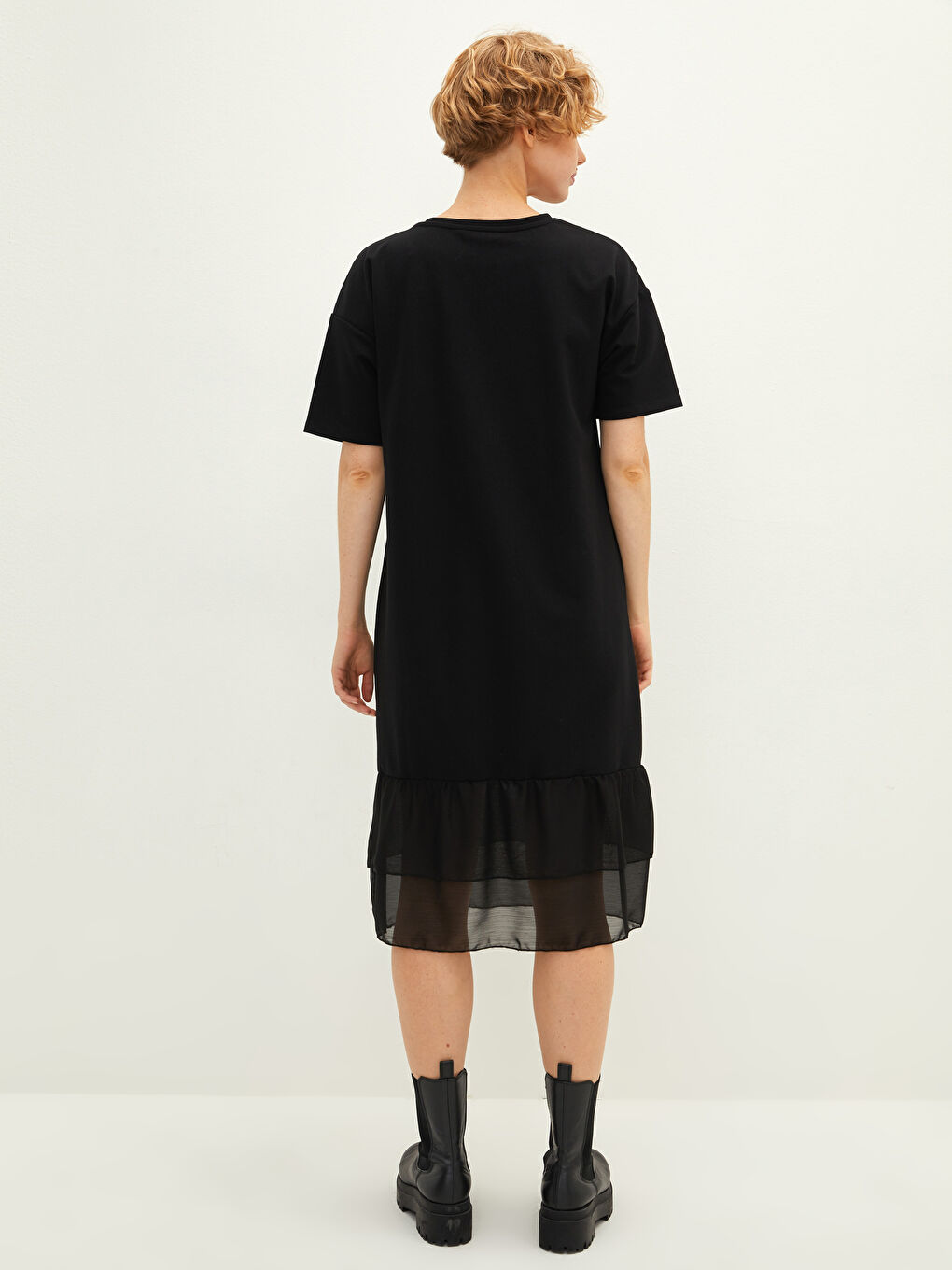 Siyah Bisiklet Yaka Düz Kısa Kollu Kadın Elbise-4