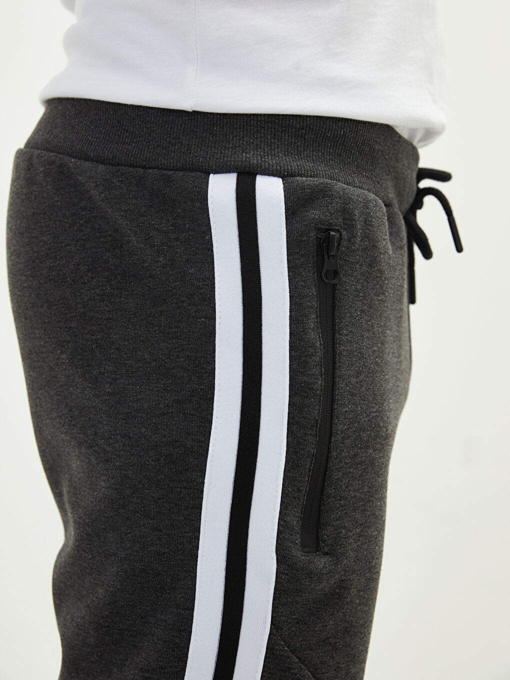 XSIDE Slim Fit Jogger Men's Trousers -W16052Z8-L8N