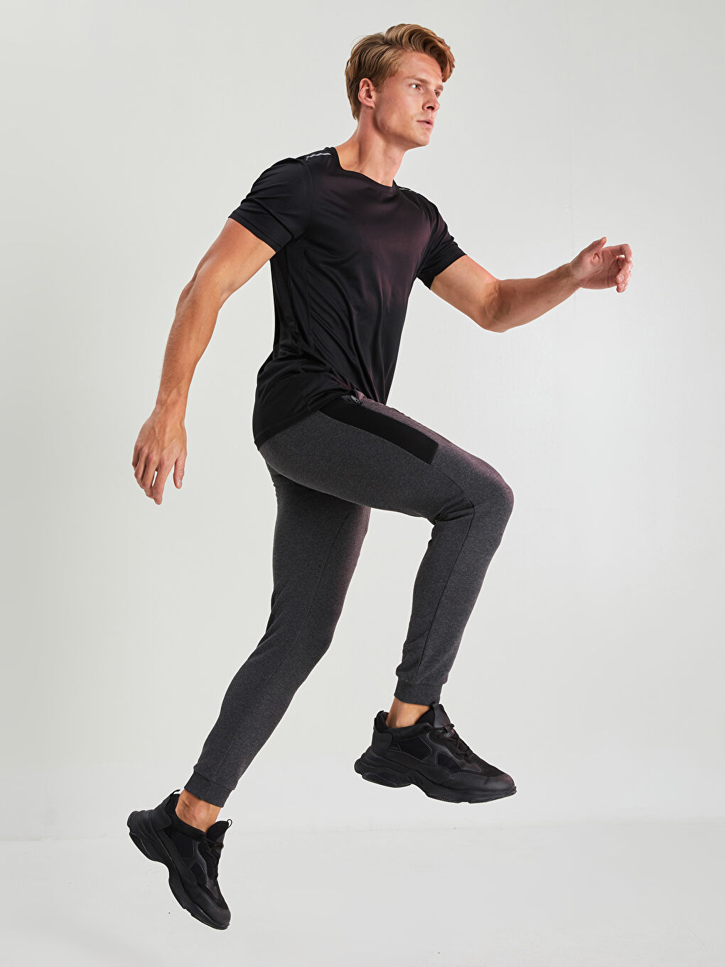 ерлерге арналған тар пішім джоггер спорттық шалбары