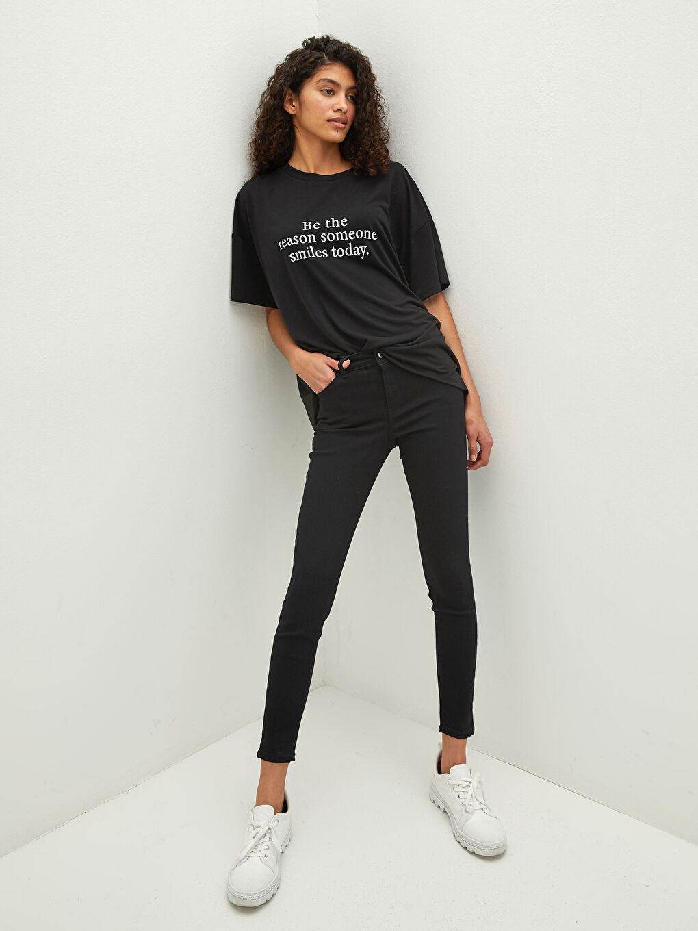 LCW Jeans كه‌مه‌ر مامناوه‌ند مەركوری باریکەڵە پۆش ئاپ فیت بۆ ژنان ڕۆدیۆ جینز پانتۆڵ -W16102Z8-327