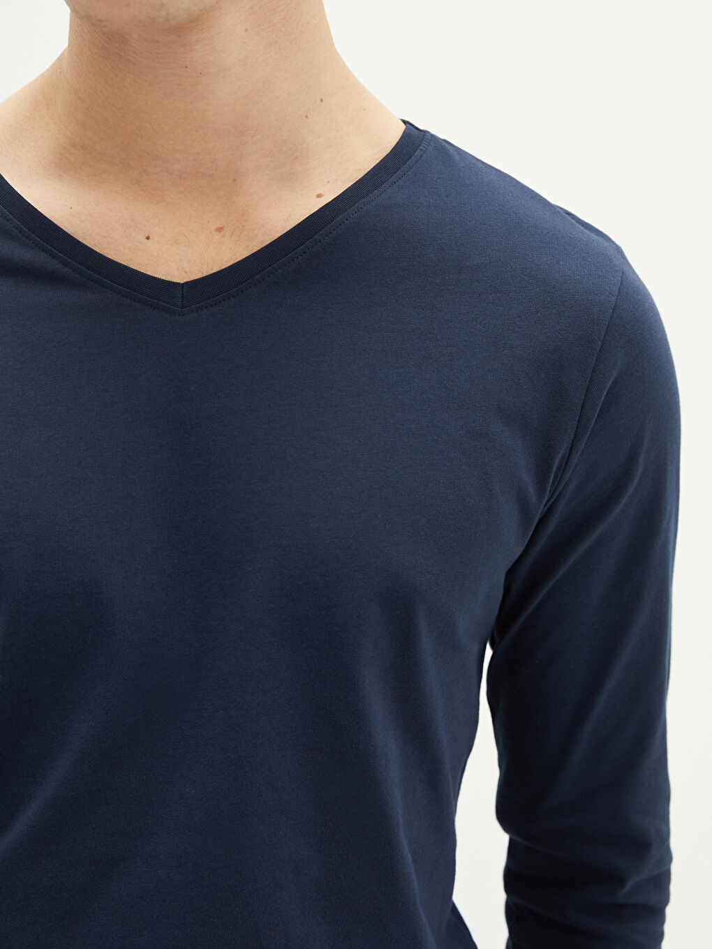 V-Neck Long Sleeve Cotton Men's Undershirt-3