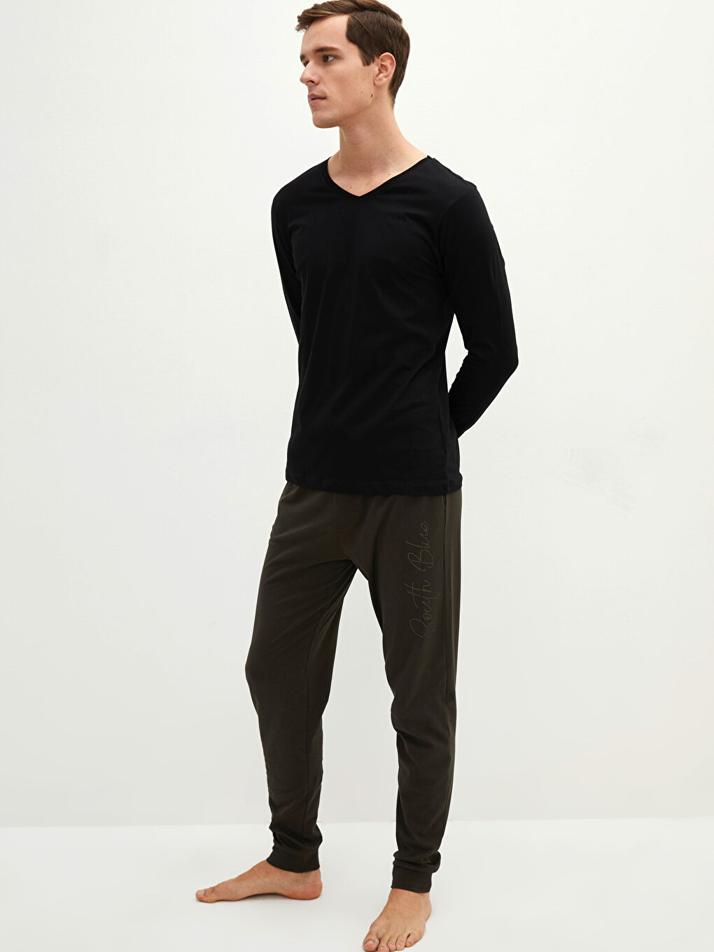 فانلة داخلية قطن كم طويل ياقة V للرجال-3