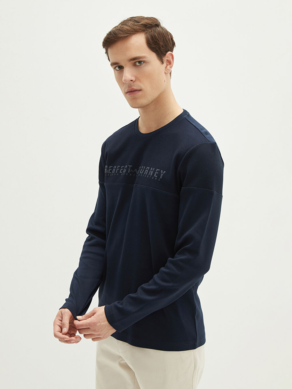 Lacivert Bisiklet Yaka Uzun Kollu Baskılı Erkek Tişört-1