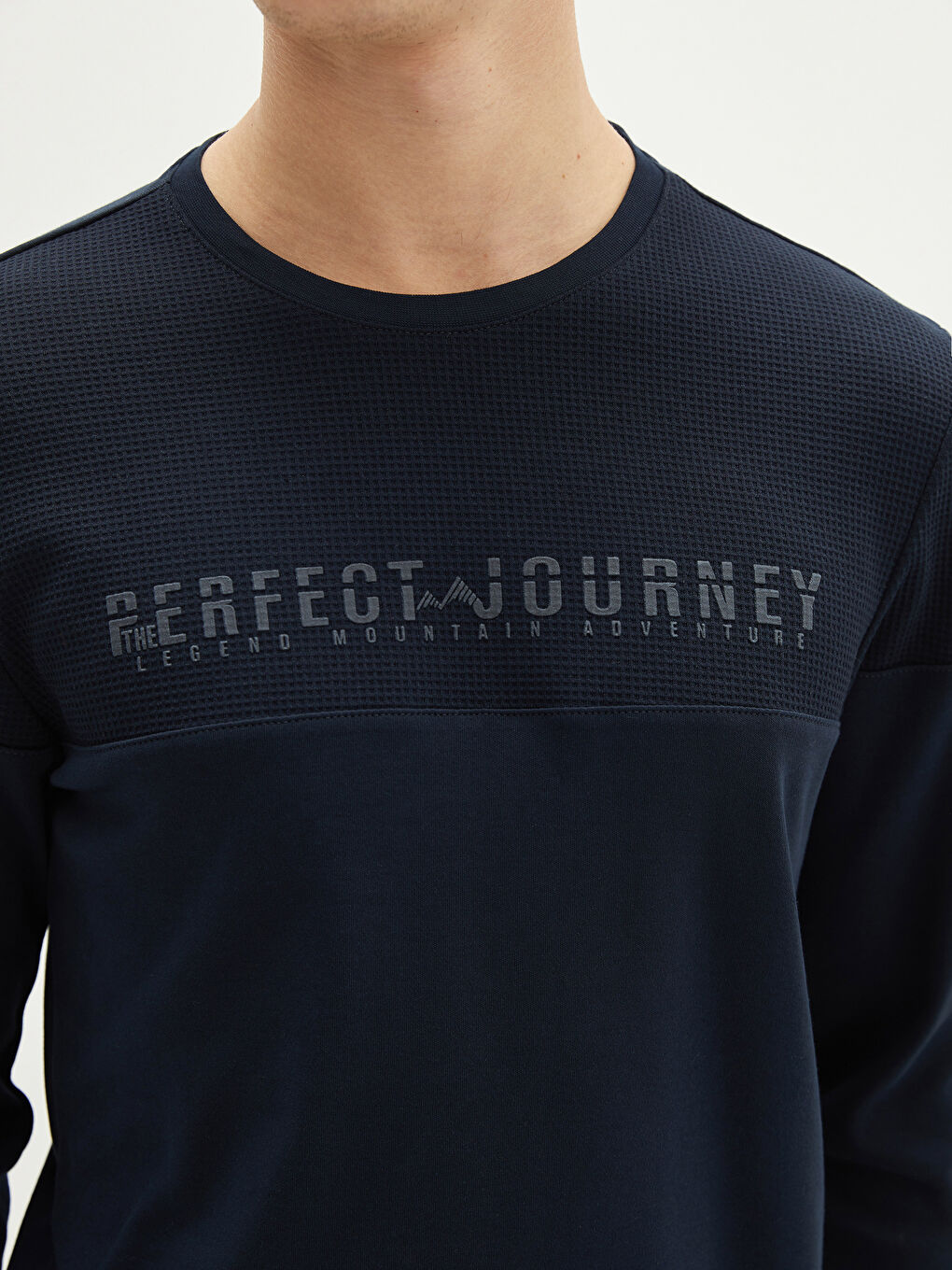 Lacivert Bisiklet Yaka Uzun Kollu Baskılı Erkek Tişört-3