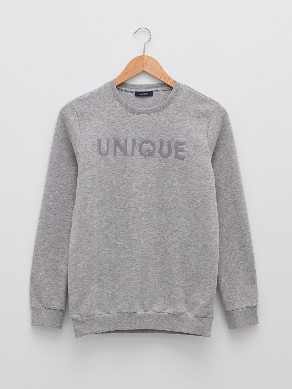 LCWAIKIKI Classic Rundhalsausschnitt Langarm Bedrucktes Herren-Sweatshirt -W16183Z8-CT3