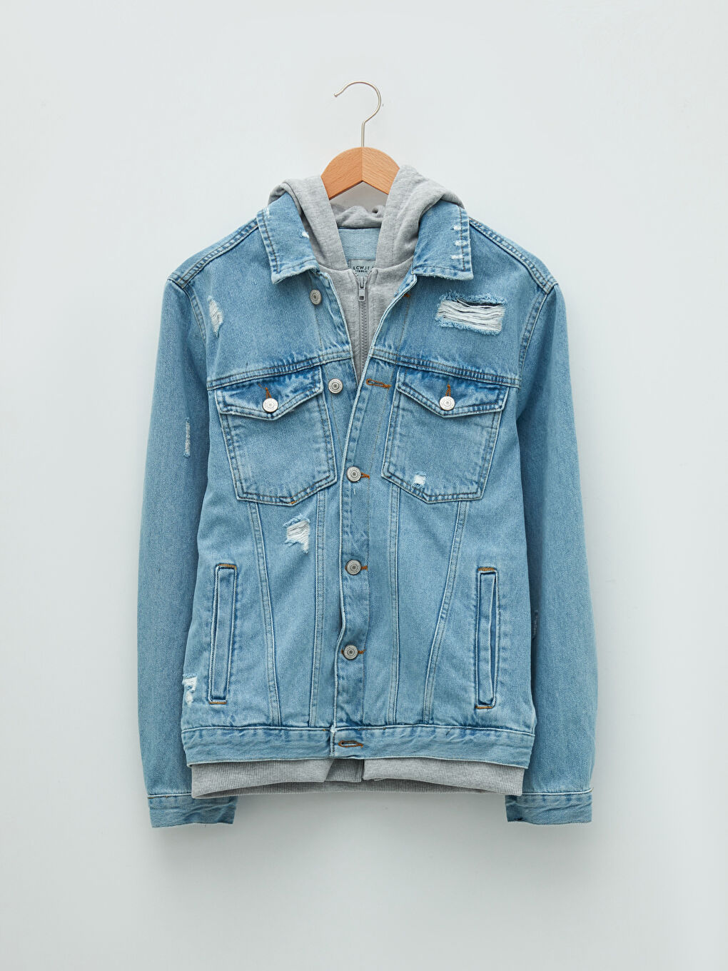 Джинсовая куртка мужская стандартного кроя с капюшоном-6