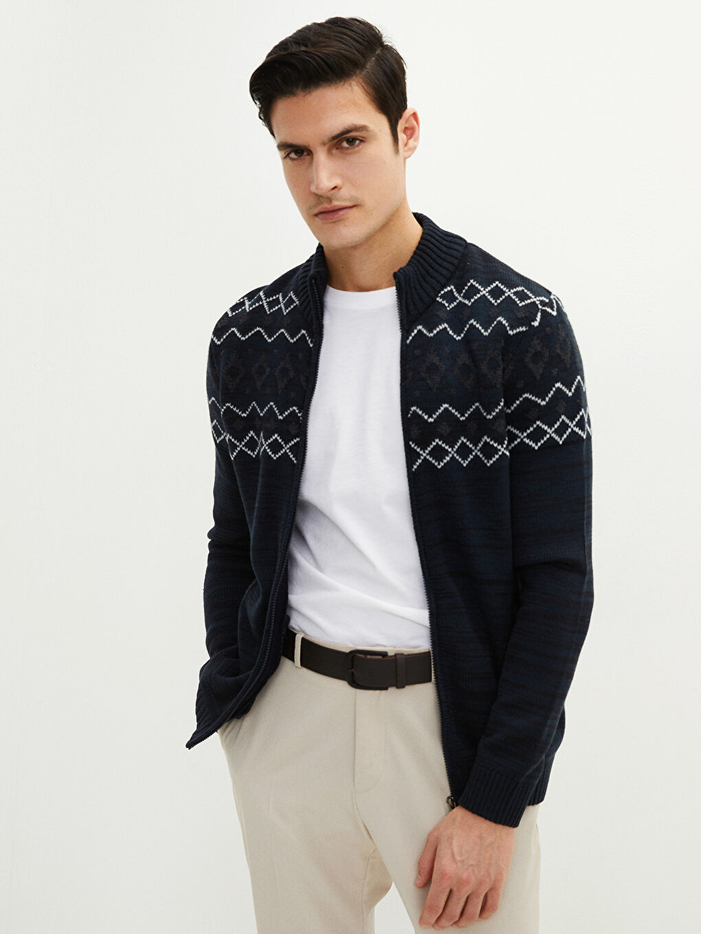 Lacivert Standart Kalıp Dik Yaka Uzun Kollu Erkek Triko Hırka-1