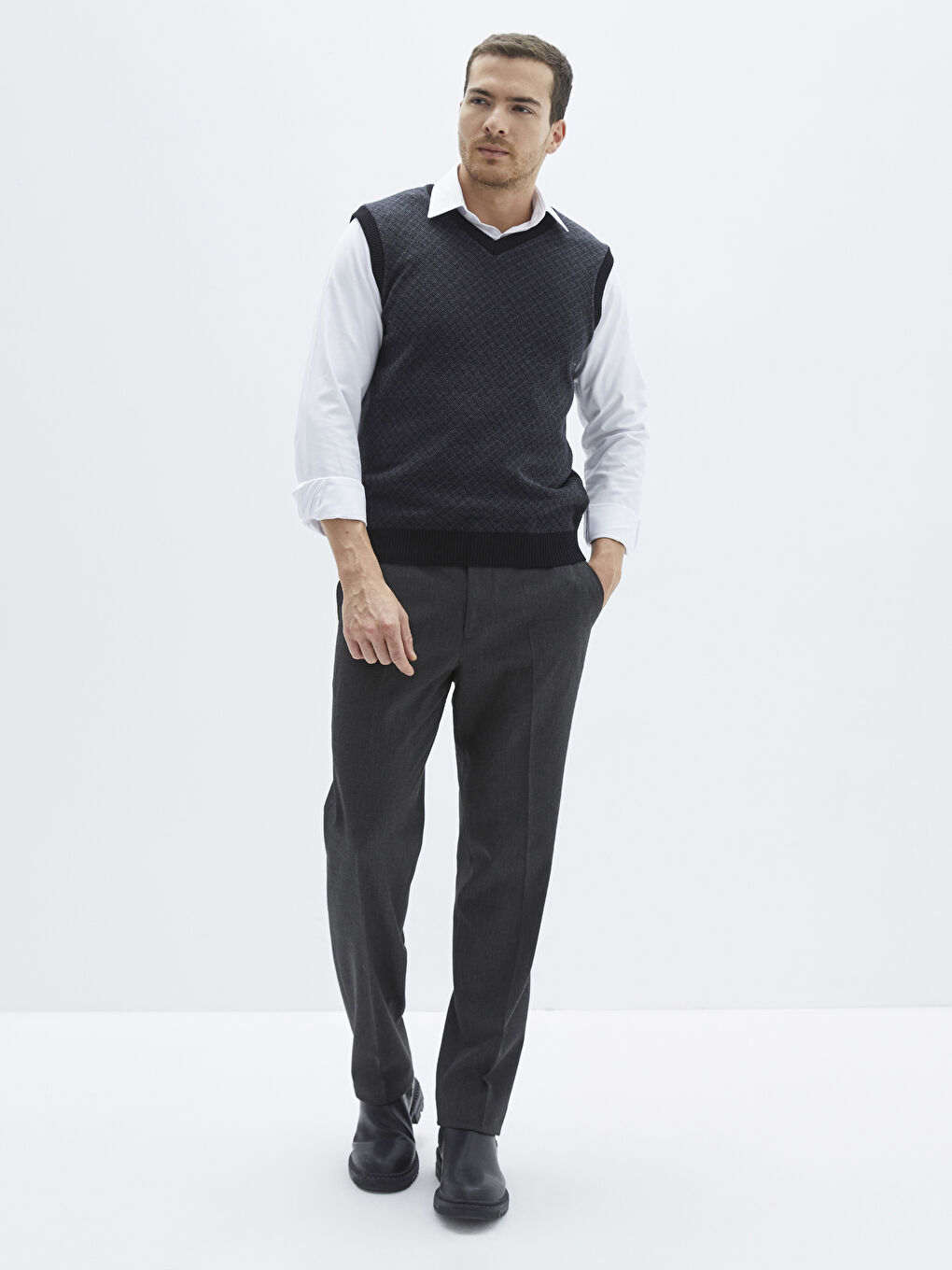 Antrasit V Yaka Kolsuz Desenli Erkek Süveter-2