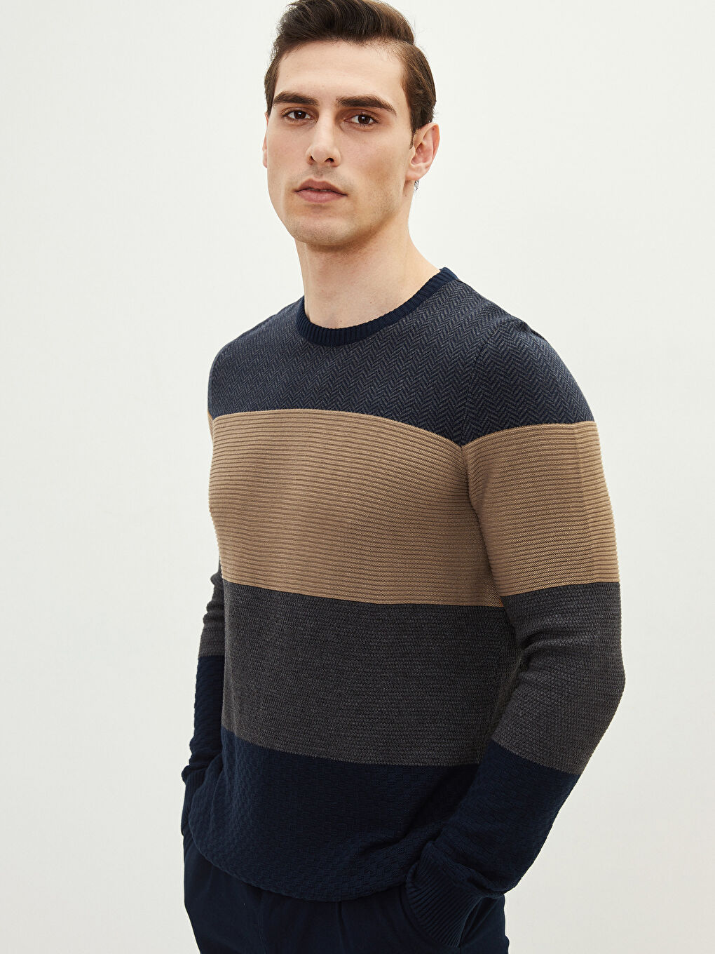 Bej Bisiklet Yaka Uzun Kollu Renk Bloklu Erkek Triko Kazak