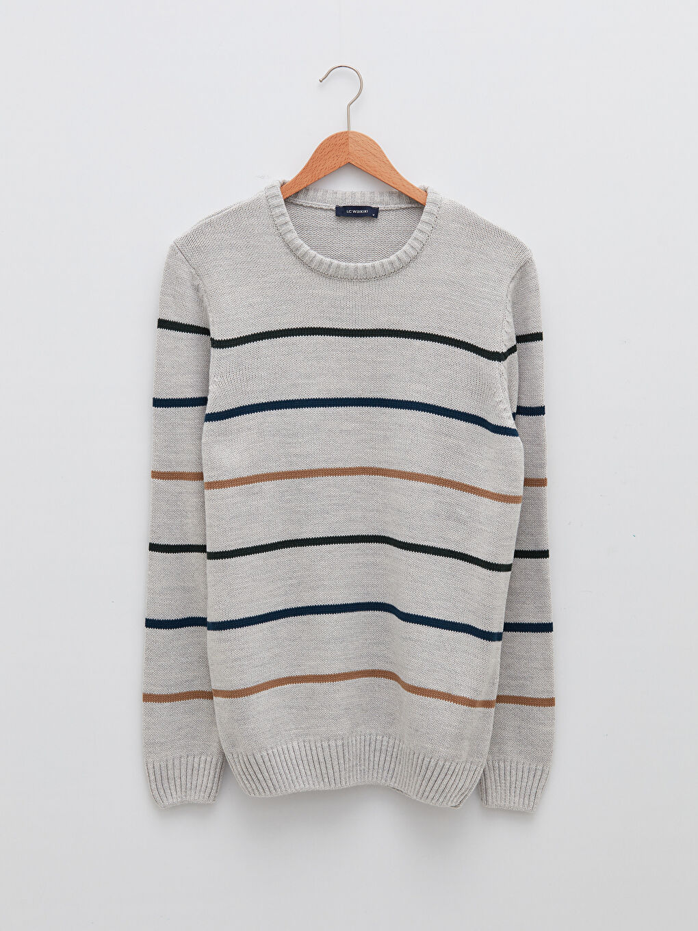 Мужской трикотажный свитер в полоску с круглым вырезом и длинными рукавами-5