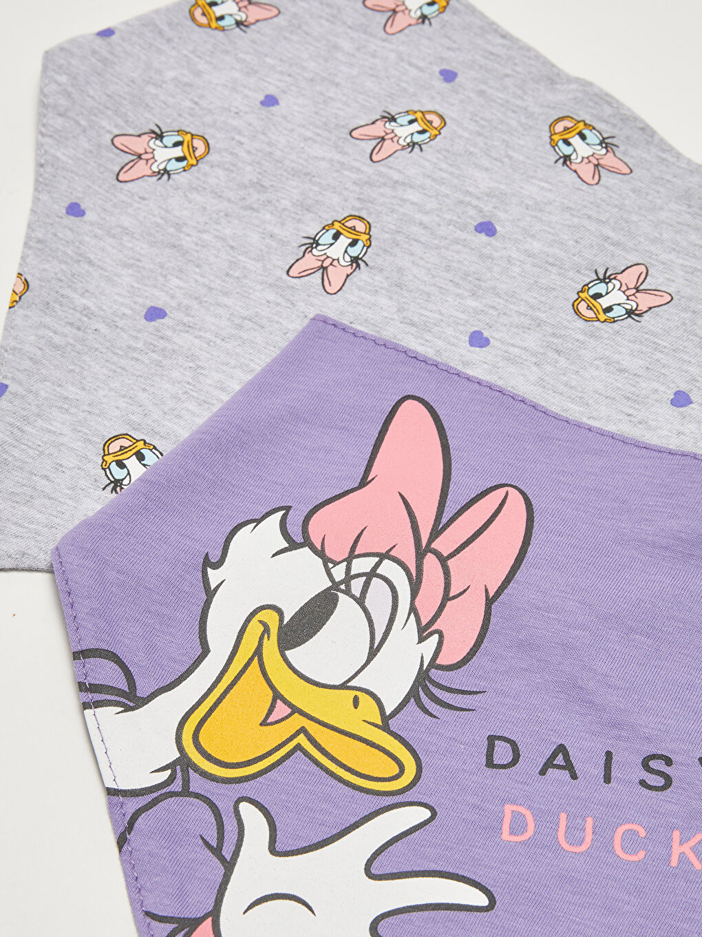 LCW baby Daisy Duck Kız Bebek Baskılı Mama Önlüğü 2'li - 1