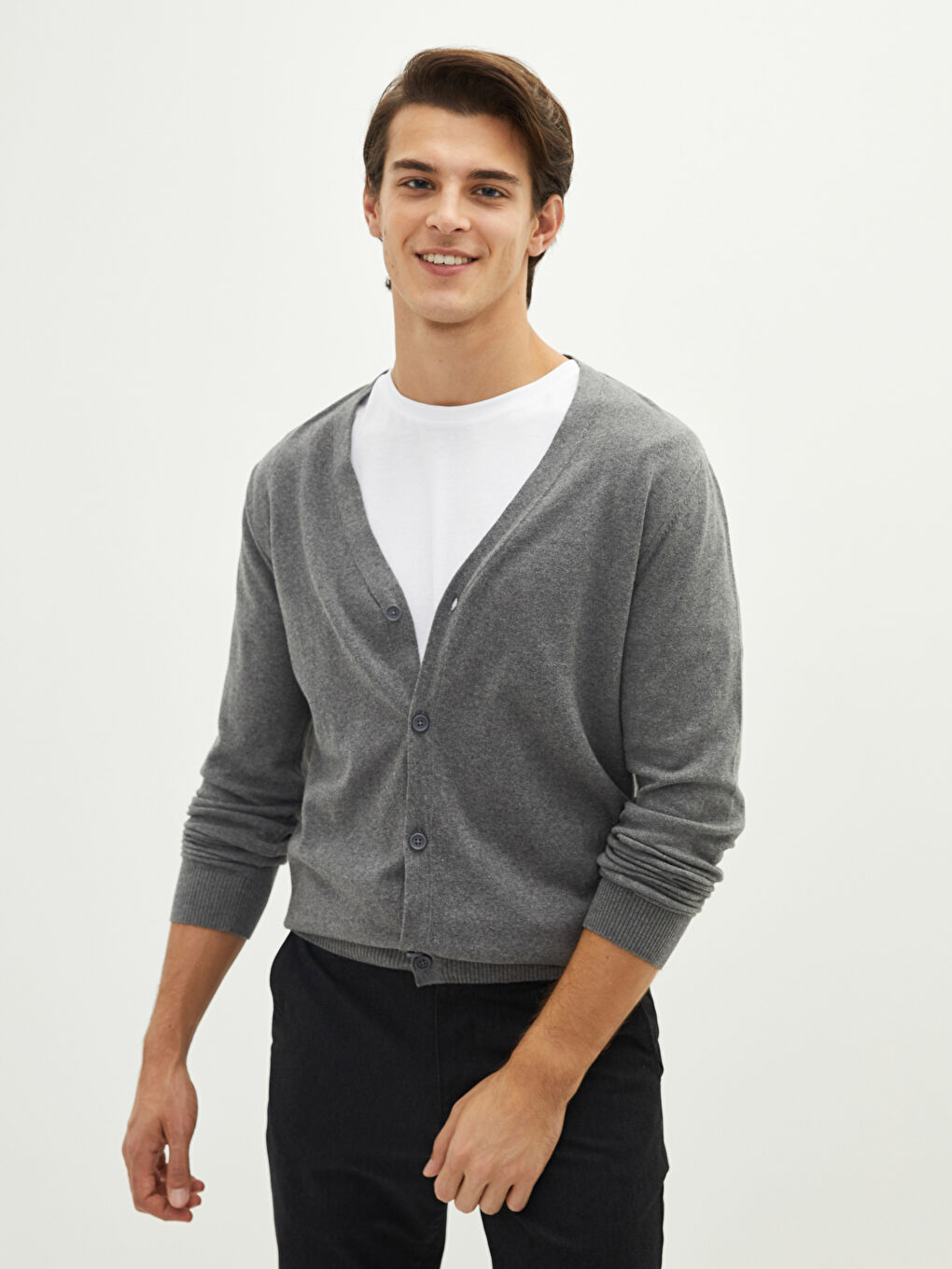 LCWAIKIKI Basic V Neck Long Sleeve Thin Men's Tricot Cardigan -W16379Z8-EEZ