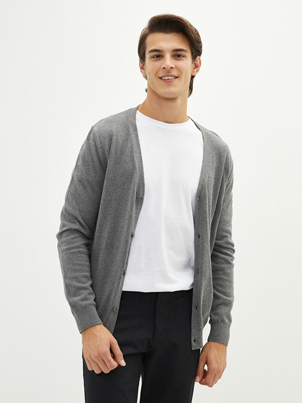 LCWAIKIKI Basic V Neck Long Sleeve Thin Men's Tricot Cardigan -W16379Z8-EEZ