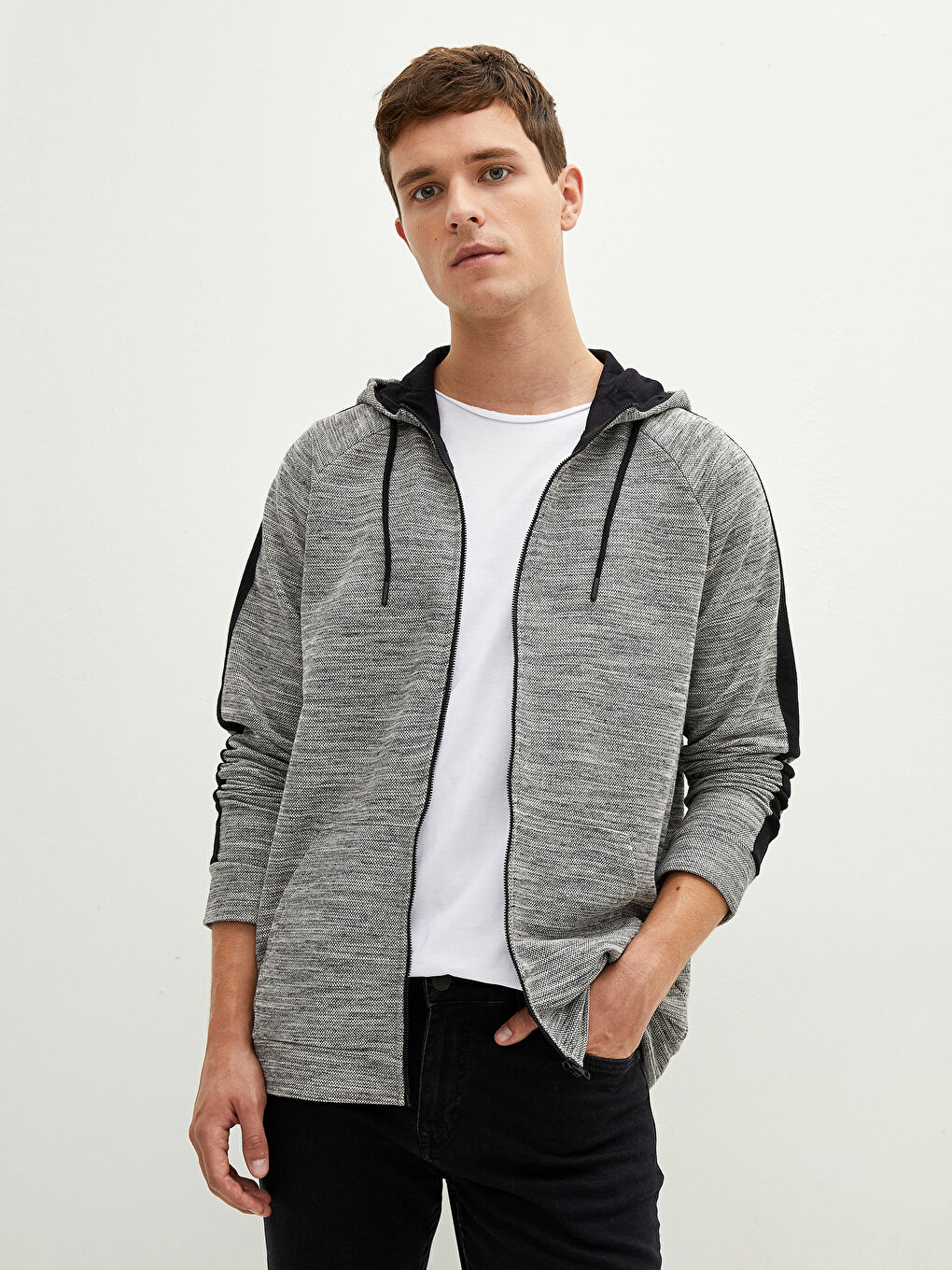 Мужская толстовка на молнии с капюшоном и длинным рукавом-1