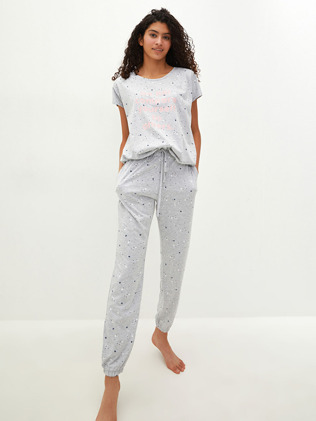 Crew Neck Printed Short Sleeve Women's Pyjama Set