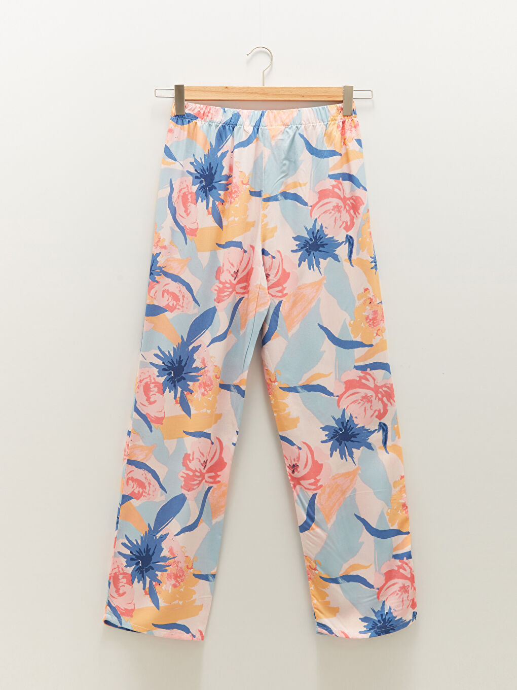 Pembe Gömlek Yaka Çiçekli Uzun Kollu Viskon Kadın Pijama Takımı-9