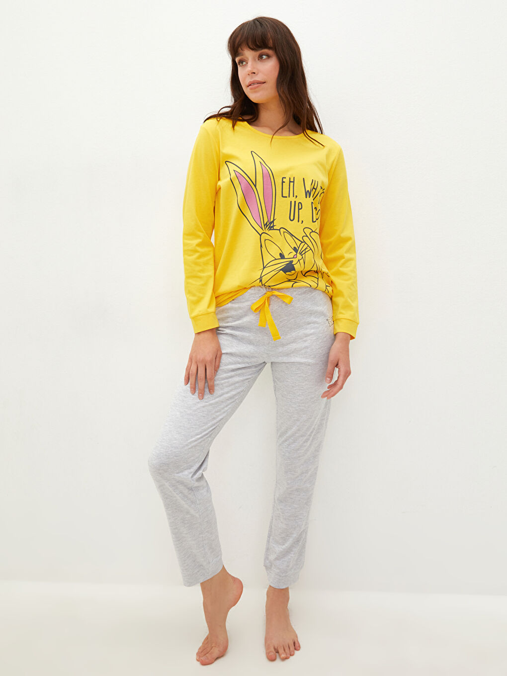 Gri Bisiklet Yaka Bugs Bunny Baskılı Uzun Kollu Kadın Pijama Takımı
