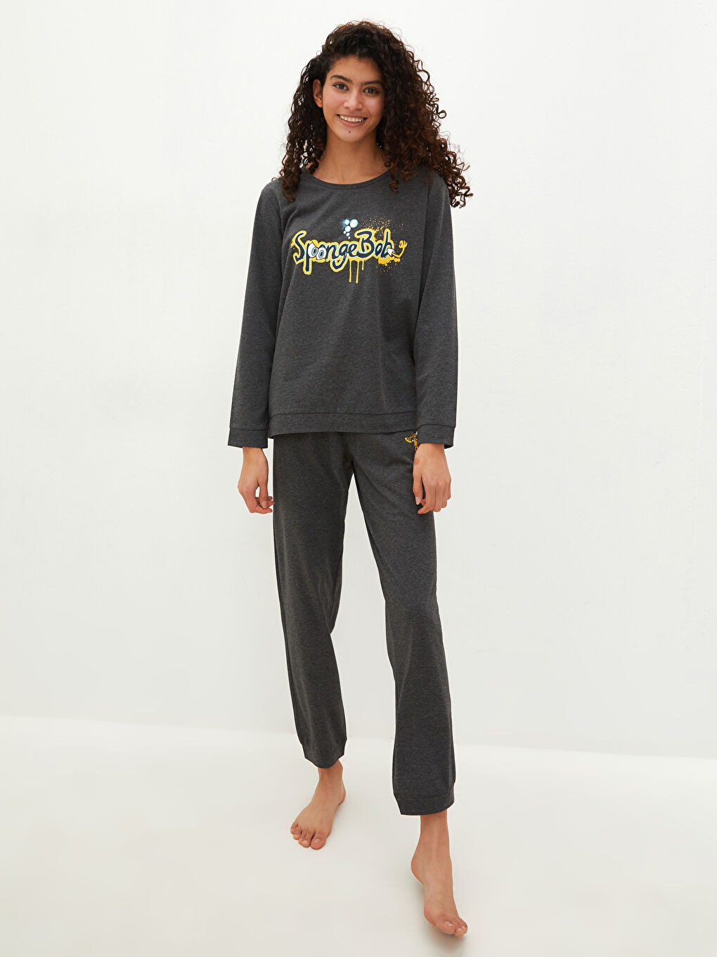 Antrasit Bisiklet Yaka Sünger Bob Baskılı Uzun Kollu Kadın Pijama Takımı-1