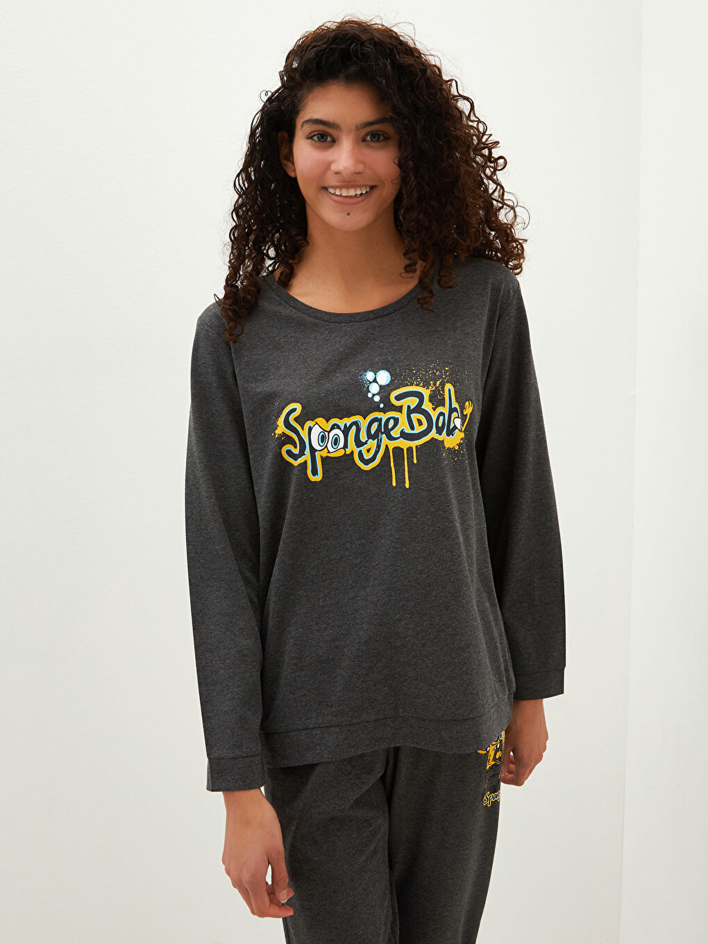 Antrasit Bisiklet Yaka Sünger Bob Baskılı Uzun Kollu Kadın Pijama Takımı-2
