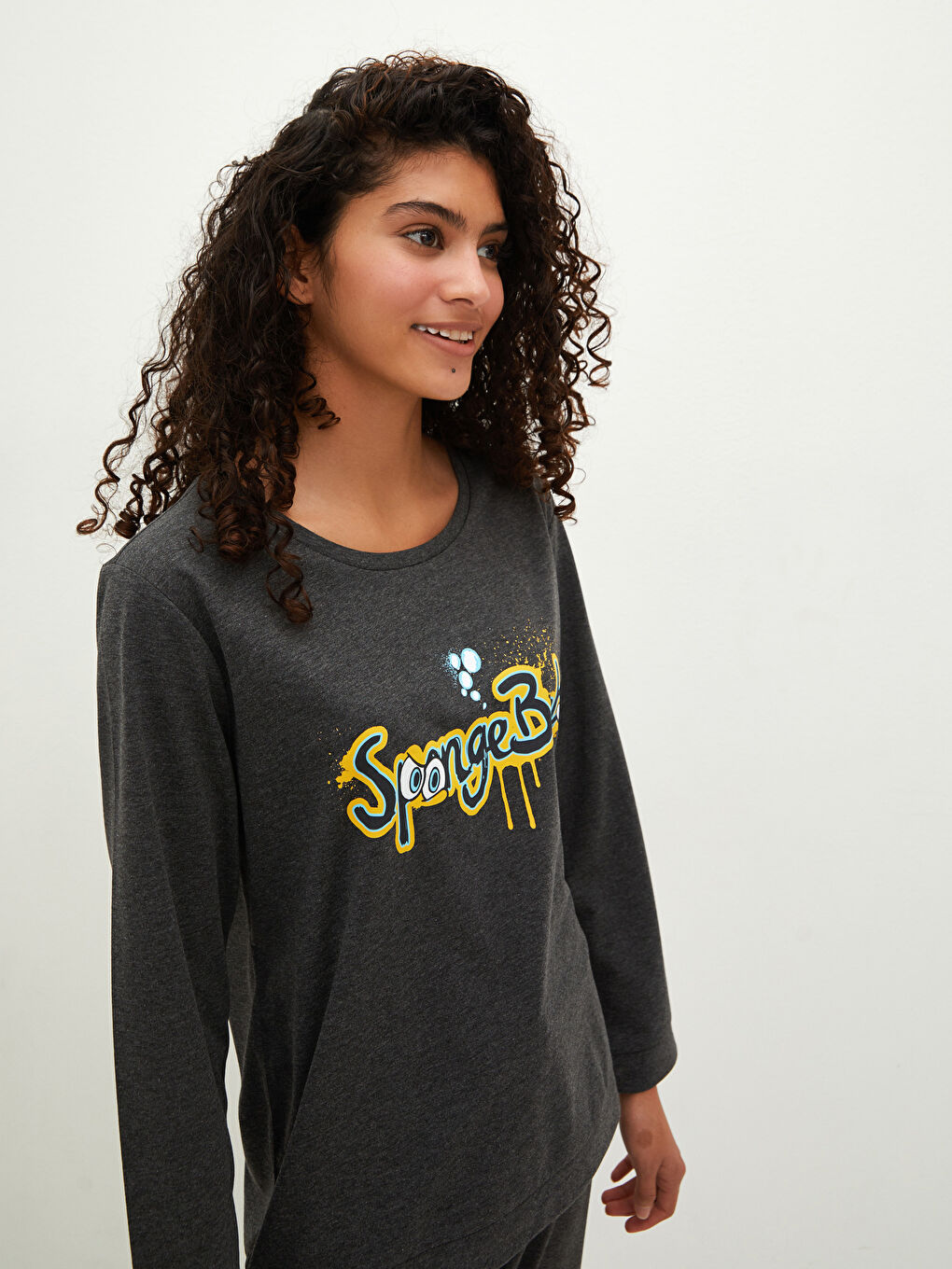 Antrasit Bisiklet Yaka Sünger Bob Baskılı Uzun Kollu Kadın Pijama Takımı-3