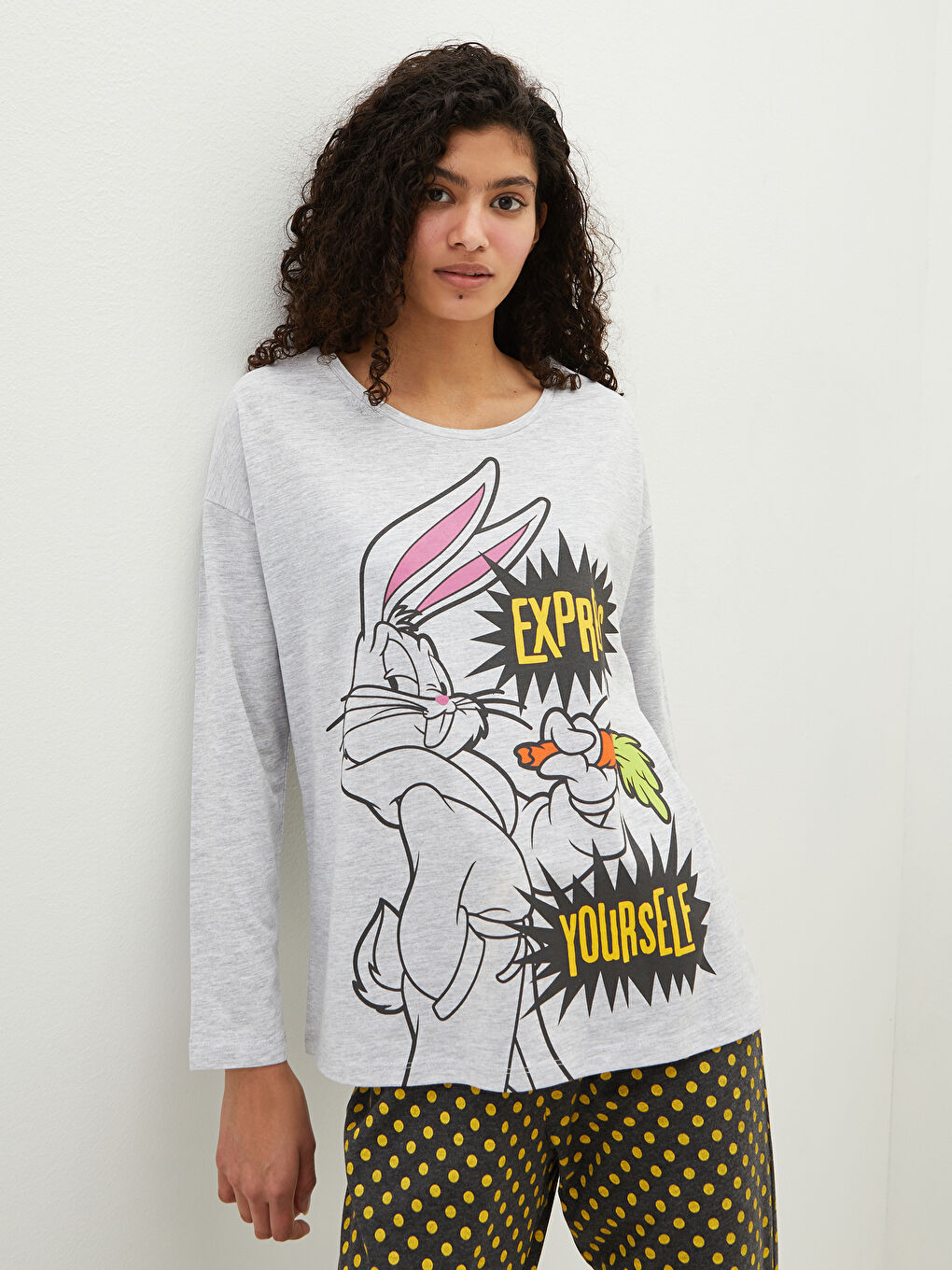 Пижамный комплект с круглым вырезом, с принтом Багз Банни, с длинным рукавом для женщин