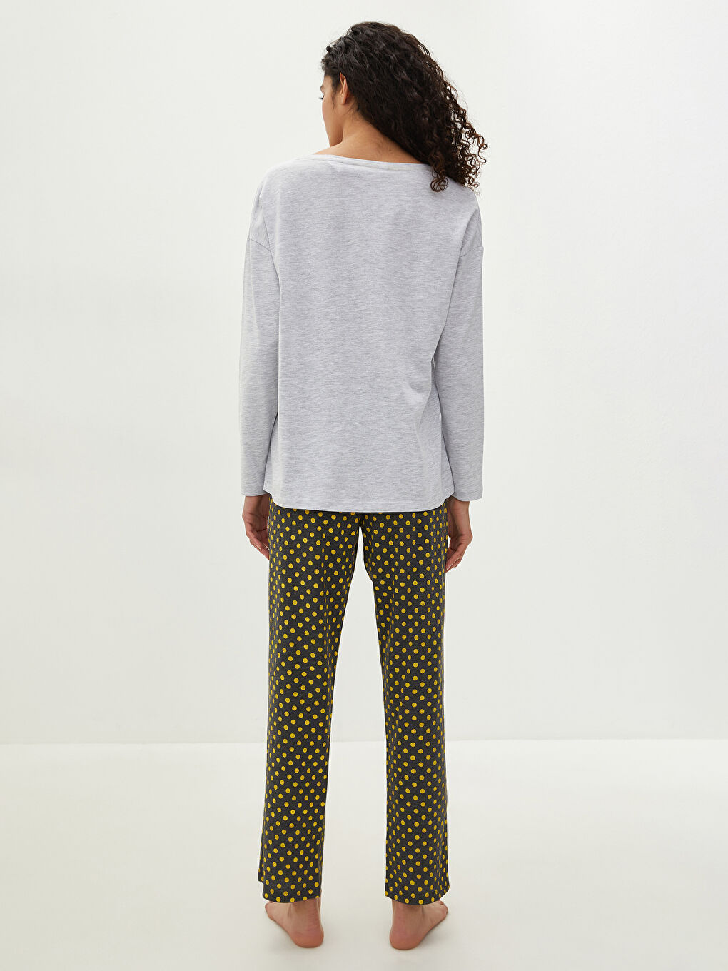 Пижамный комплект с круглым вырезом, с принтом Багз Банни, с длинным рукавом для женщин-4