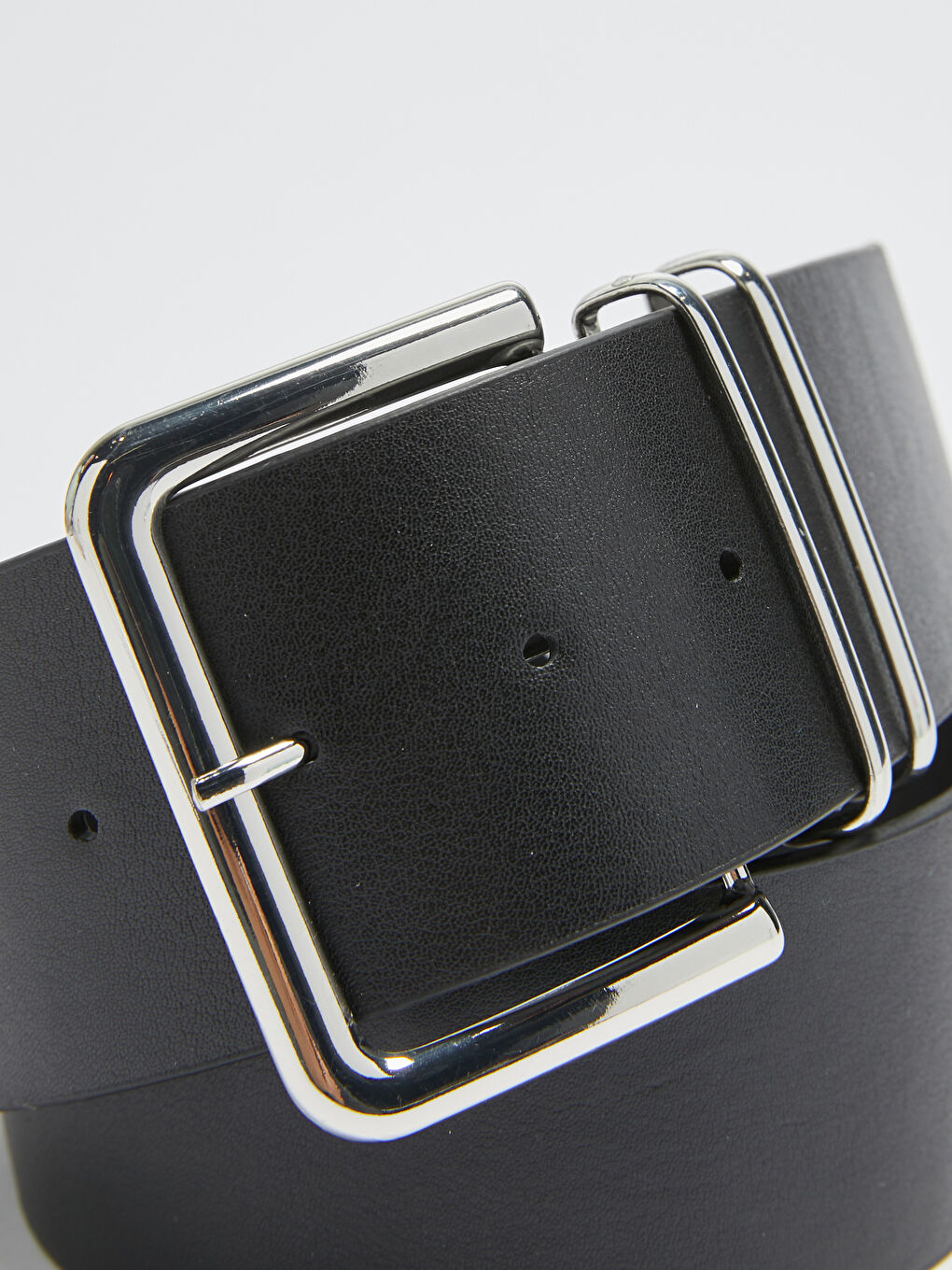 Siyah Deri Görünümlü Kadın Kemer-4