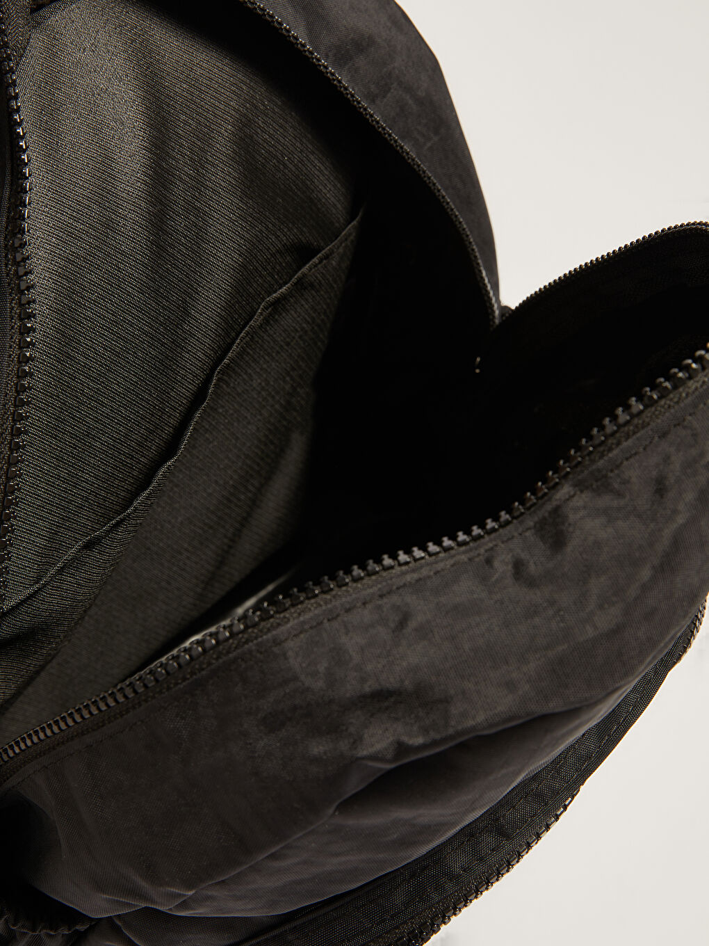 Siyah Kadın Sırt Çantası-6