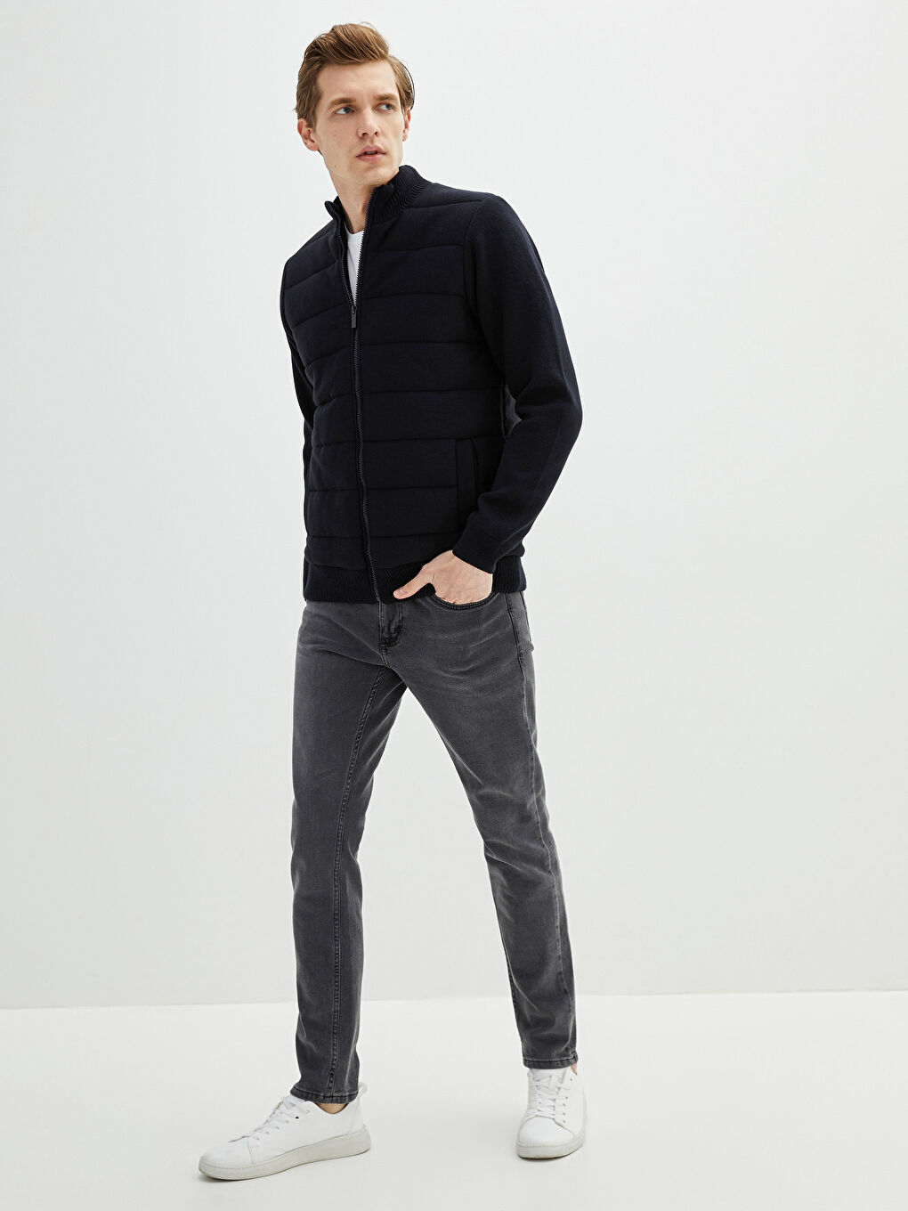 Lacivert Standart Kalıp Dik Yaka Uzun Kollu Erkek Triko Hırka-4