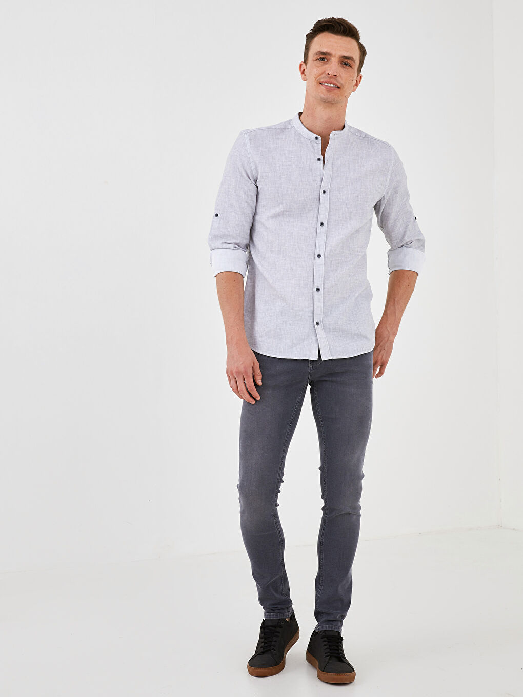 Gri Slim Fit Hakim Yaka Uzun Kollu Armürlü Erkek Gömlek-2