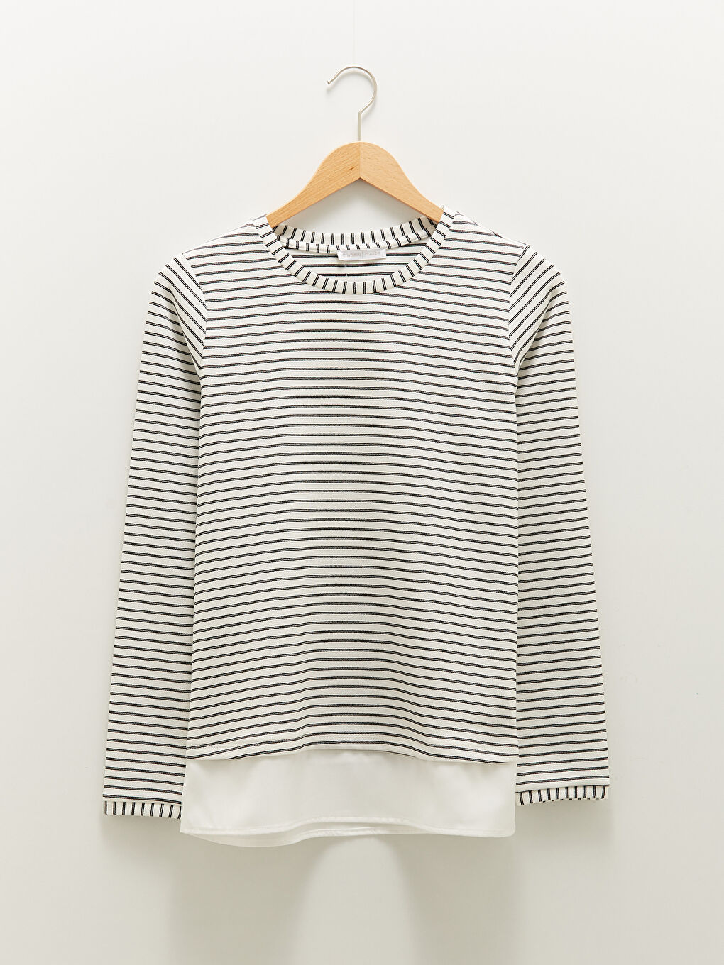 LCWAIKIKI Basic Rundhalsausschnitt Gestreift Langarm Sweatshirt für Damen -W16663Z8-FEW