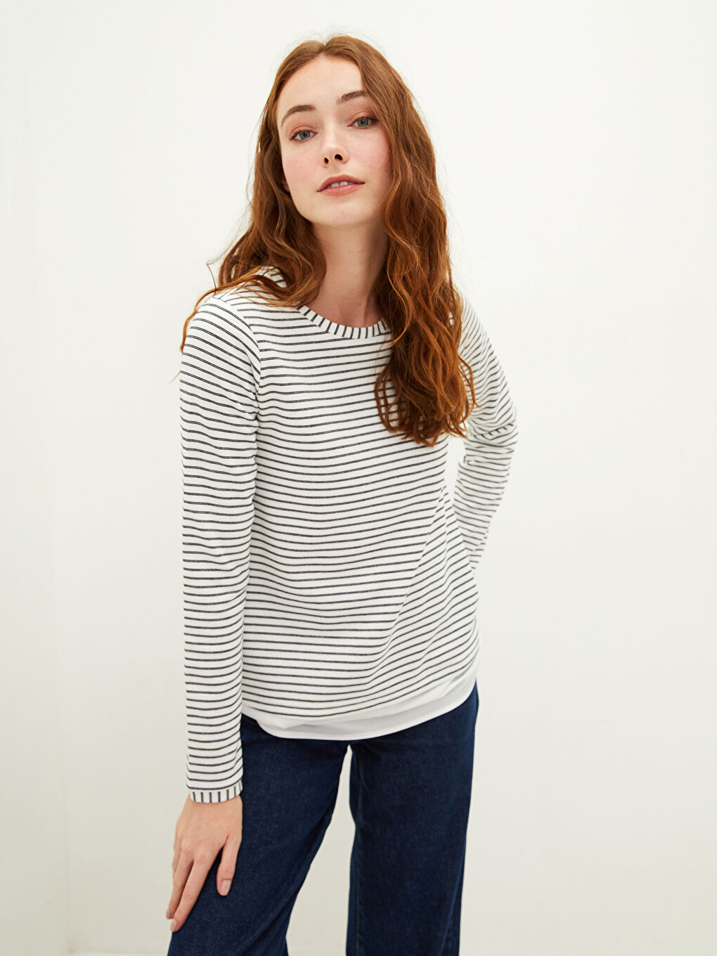 LCWAIKIKI Basic Rundhalsausschnitt Gestreift Langarm Sweatshirt für Damen -W16663Z8-FEW