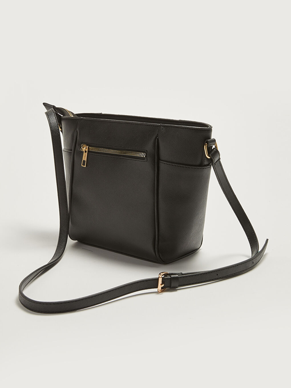 Siyah Askılı Deri Görünümlü Kadın Kol Çantası-3