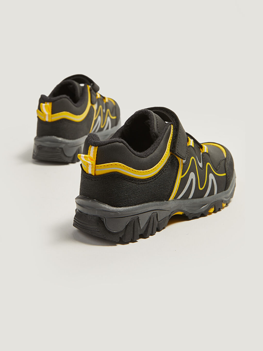 Siyah Bağcıklı Cırt Cırtlı Erkek Çocuk Trekking Ayakkabı-3