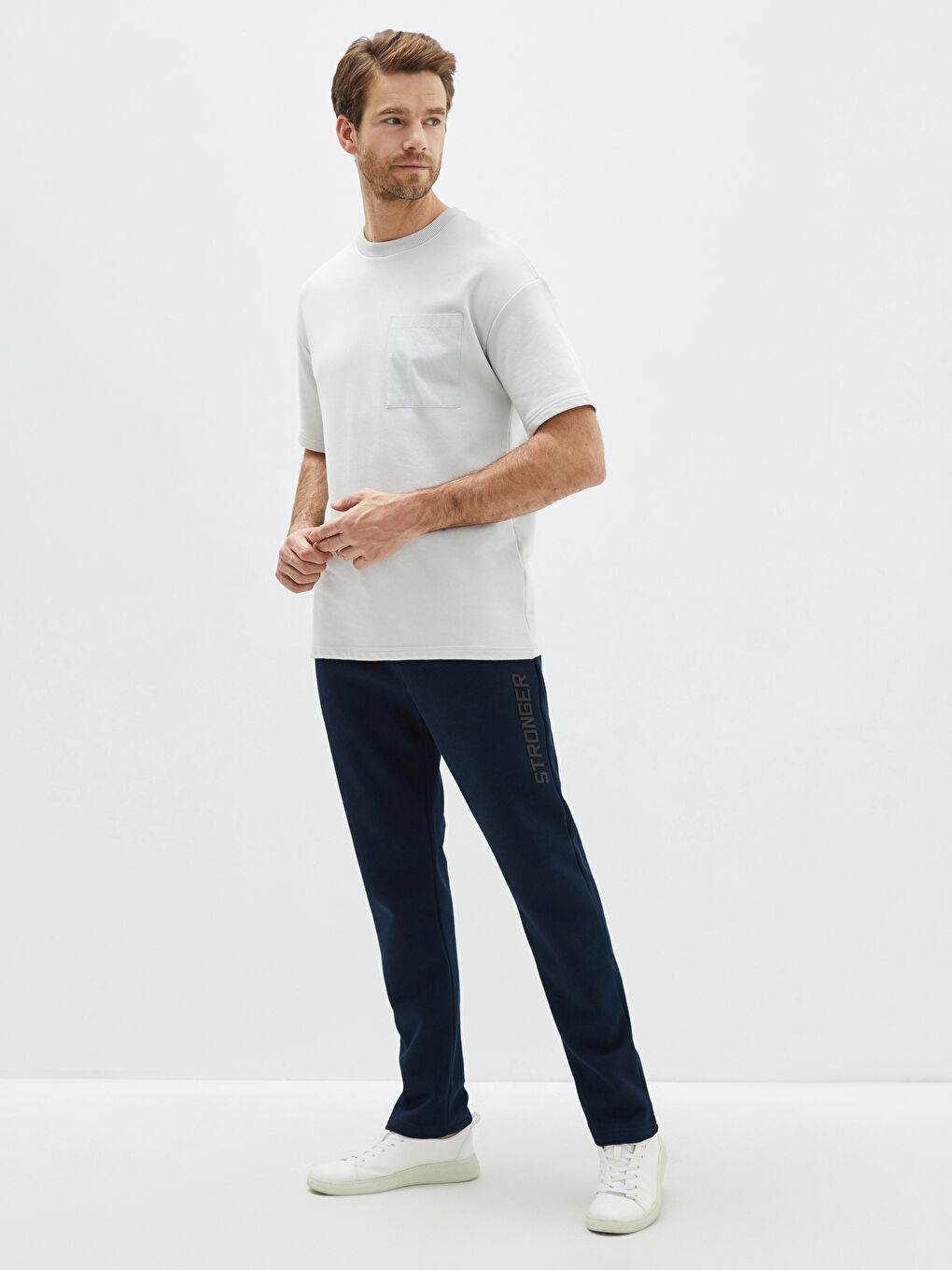 Standard Fit Printed Men's Sweatpants-3