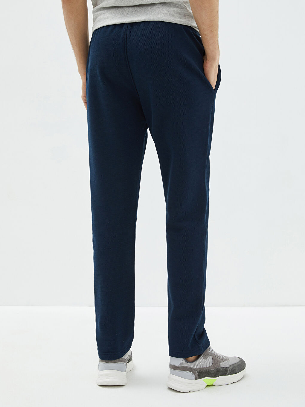 Standard Fit Printed Men's Sweatpants-8