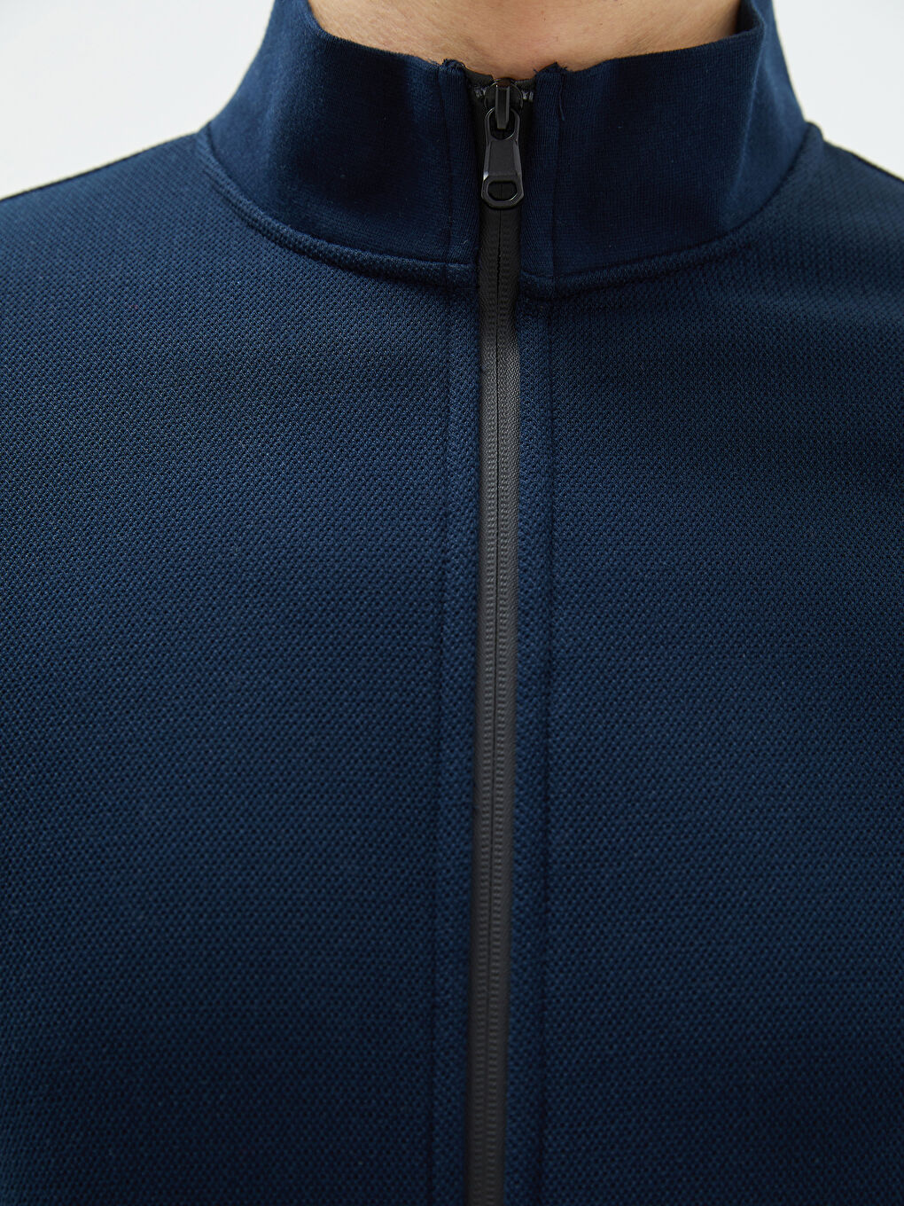 Comfortable Fit Stand Up Collar Long Sleeve Men's Sports Cardigan-3