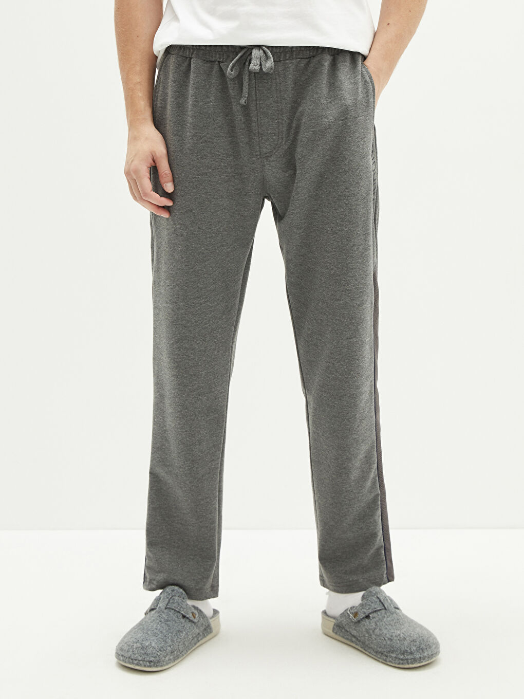 Gri Standart Kalıp Baskılı Erkek Eşofman Altı-3