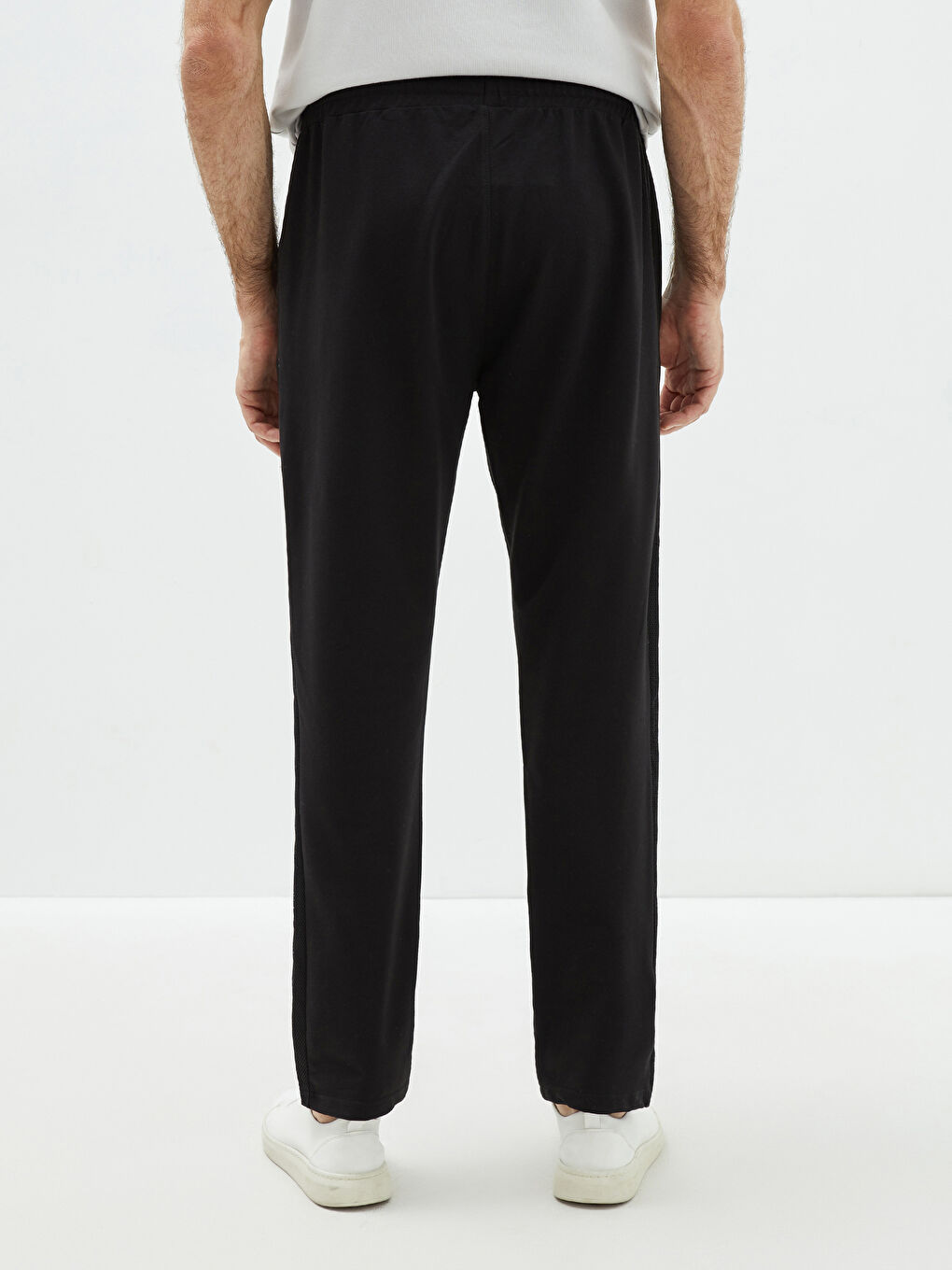 LCWAIKIKI Classic Standard Fit Bedruckte Herren-Jogginghose -W16917Z8-RQL